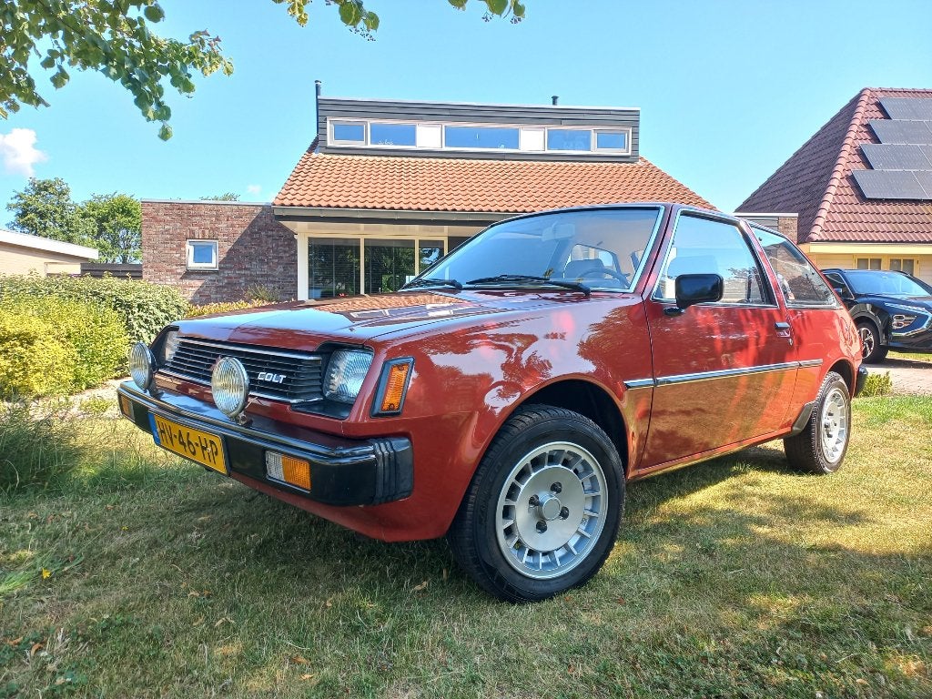 Zeer nette (1e type) Mitsubishi Colt 1.2 GL AUTOMAAT, Auto's, Oldtimers, Particulier, Metallic lak, Radio, Trekhaak, Mitsubishi