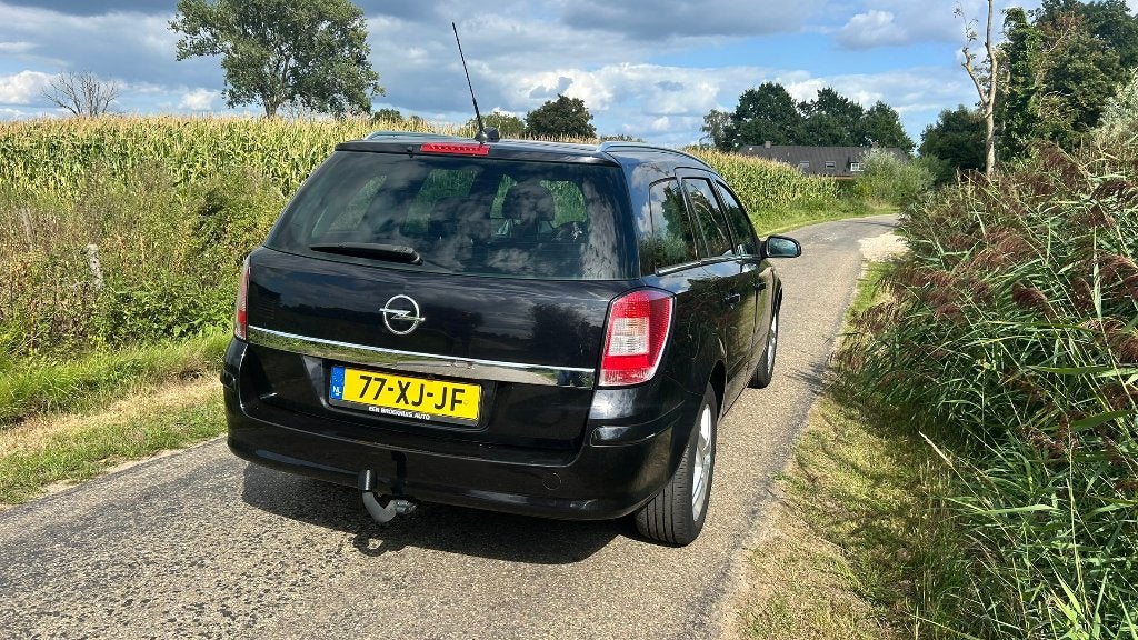 Foto 6 van Opel Astra Wagon 1.6 Nieuw distributieriem APK 7/27 Trekhaak