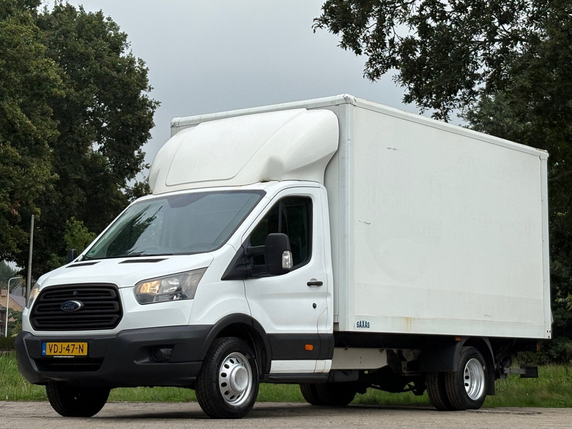 Ford Transit Bakwagen 350 2.0 TDCI L4H1|Dhollandia laadklep|, Auto's, Dealer onderhouden, 2800 kg, Wit, 14 km/l