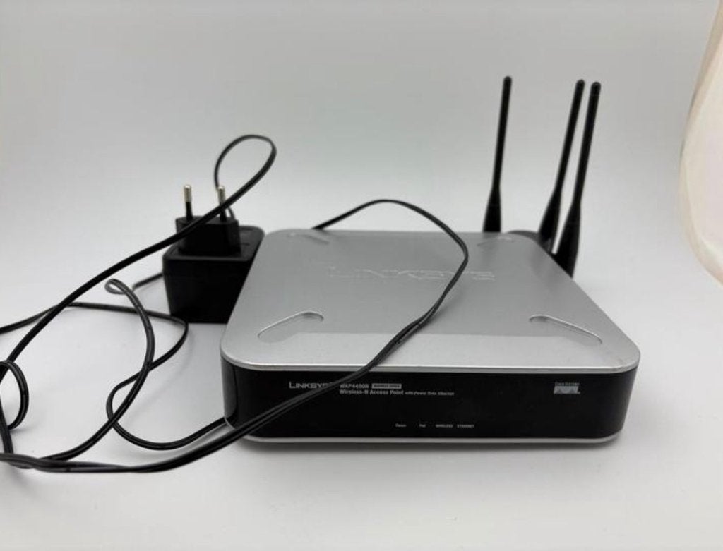 Linksys WAP4400N Wireless-N Access Point met adapter, Computers en Software, Accesspoints, Gebruikt, Ophalen of Verzenden