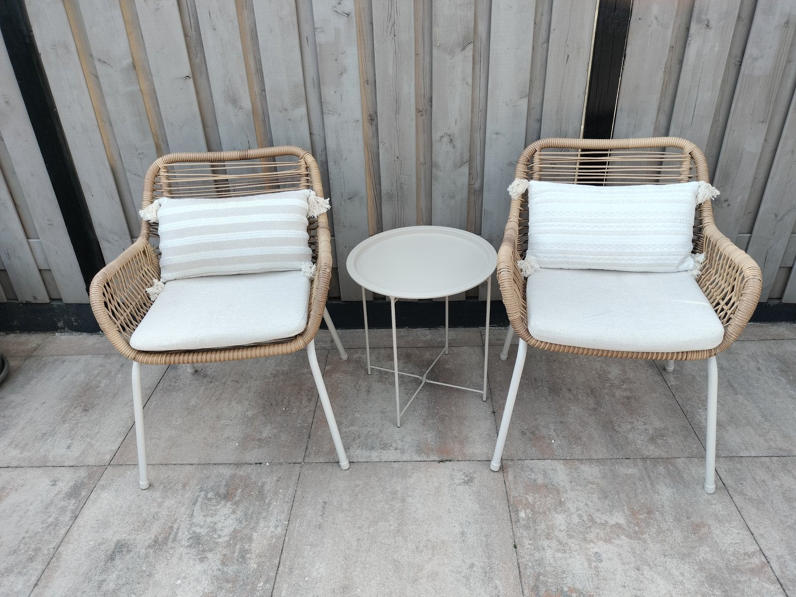 Twee dining stoeltjes met tafel, Ophalen of Verzenden, Zo goed als nieuw