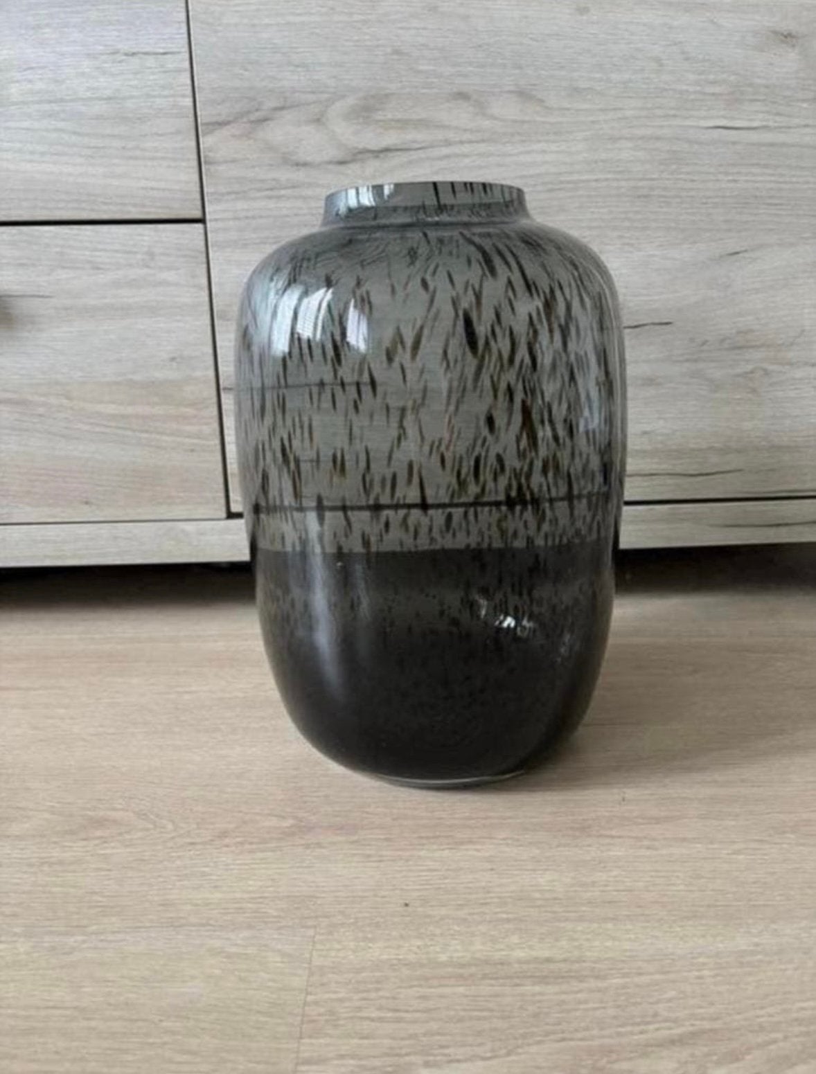 Cheetah vaas, Ophalen, Zo goed als nieuw, Zwart, Glas