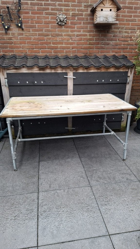 STOERE TUINTAFEL, Ophalen, Zo goed als nieuw, Rechthoekig, Hout