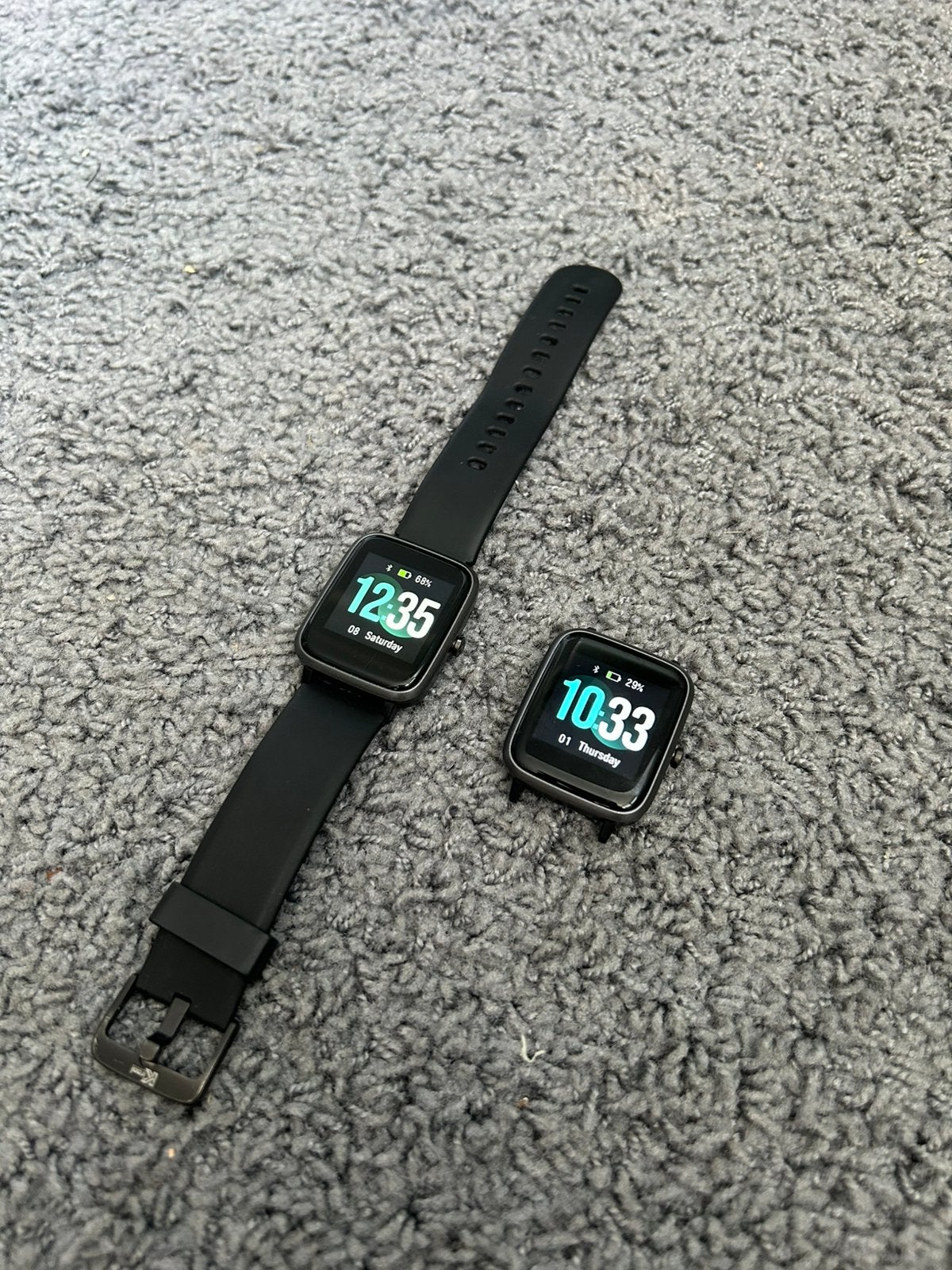 Smartwatch met hartslagmeter en stappenteller, Verzenden, Hartslag, Zwart, Zo goed als nieuw