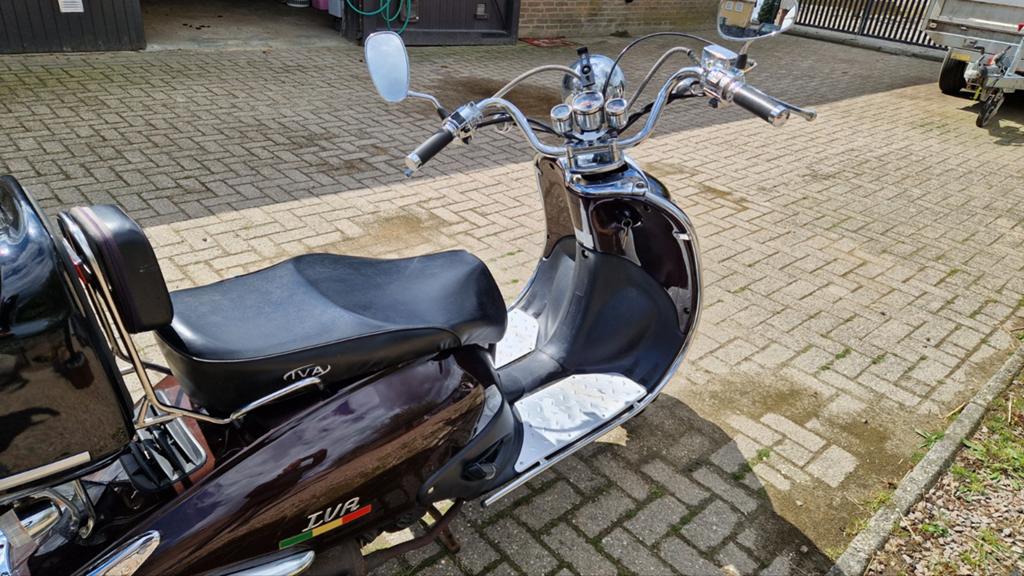 IVA Tur Scooter - Bruin, 6657 km, Inclusief Topkoffer, Ophalen of Verzenden, Gebruikt, Overige merken