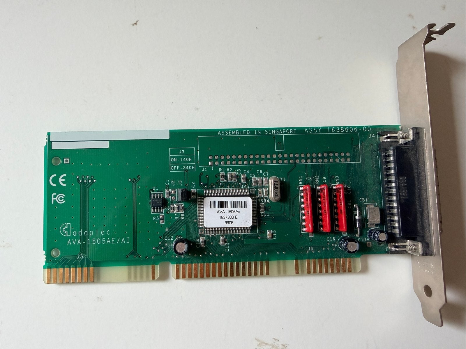 Adaptec AVA-1505AE/AI 8-bit ISA SCSI-controller, Computers en Software, Ophalen of Verzenden