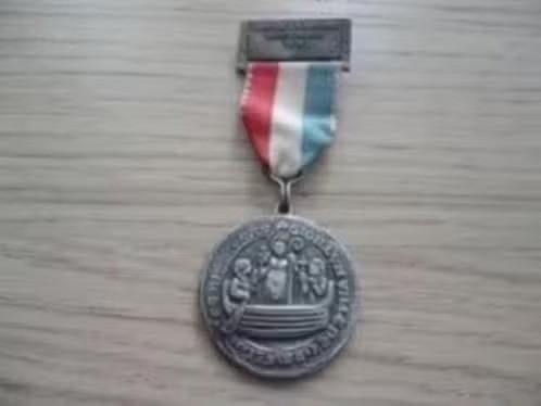 medaille natuurvrienden Echternach (Luxemburg) , 1974, Verzenden, Overige materialen, Buitenland