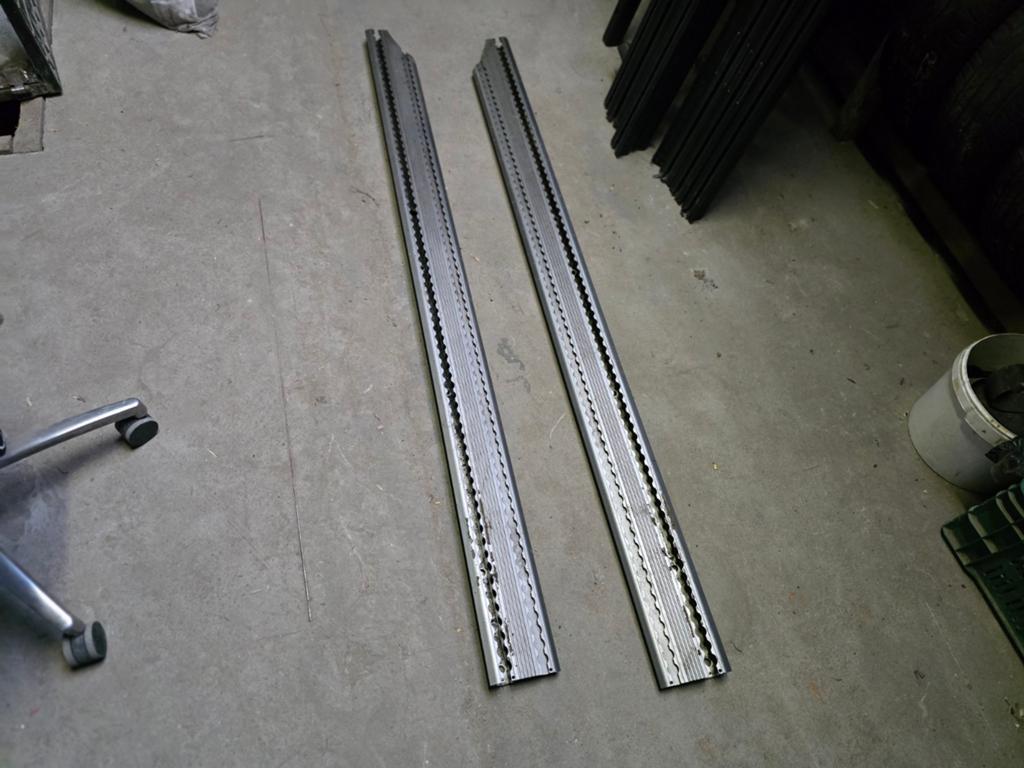 Rails voor onze tafel Mercedes Vito Viano klasse v 250, 300, Auto-onderdelen, Ophalen of Verzenden, Nieuw