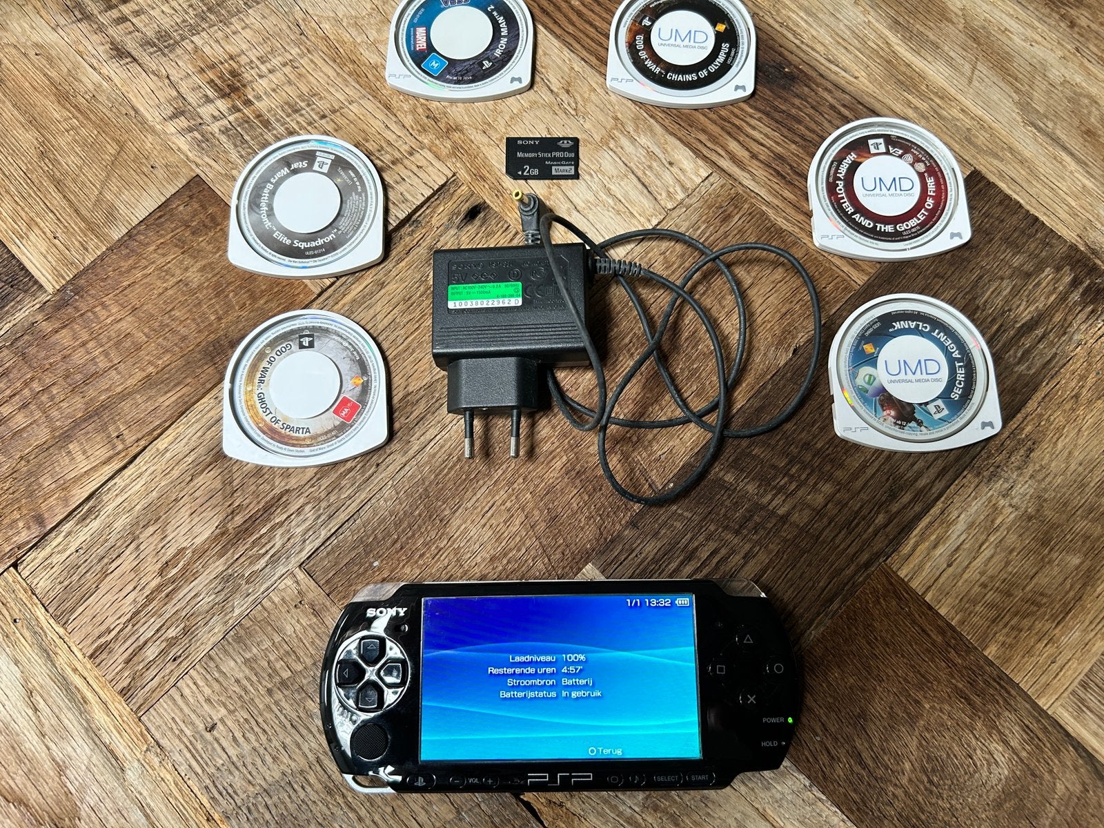 Psp 2000 met originele lader en accu., Overige modellen, Zwart, Ophalen of Verzenden, Gebruikt
