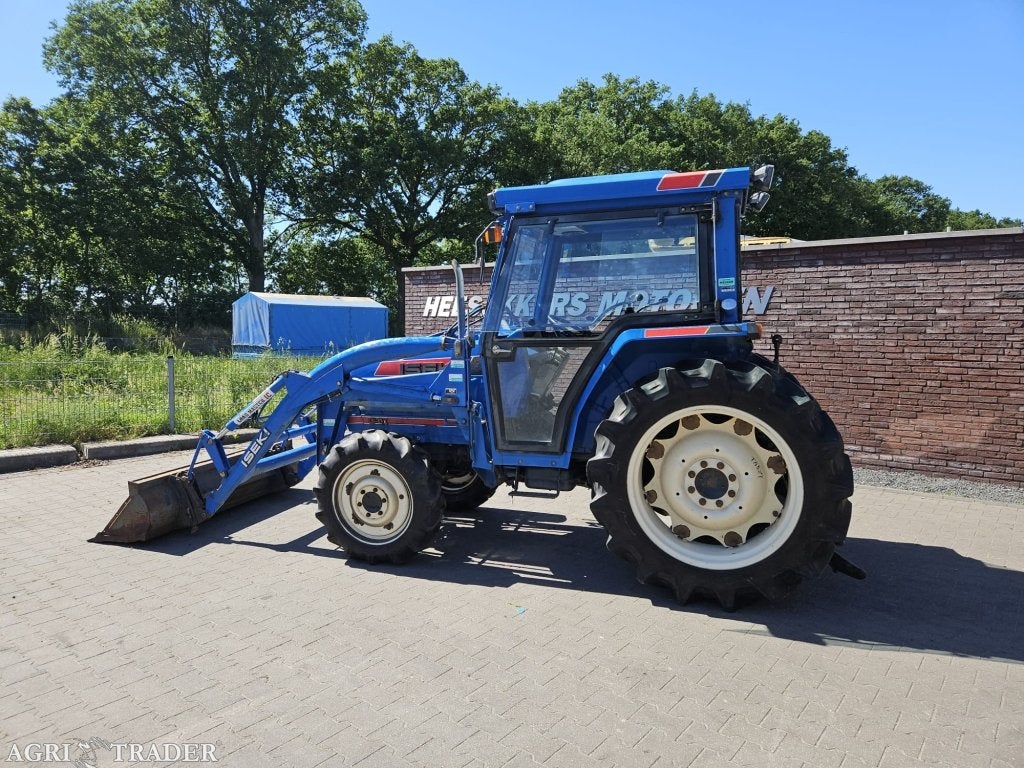 Iseki TA527DT minitractor 50 pk met afneembare voorlader, Zakelijke goederen, Agrarisch | Tractoren, Overige merken, Gebruikt