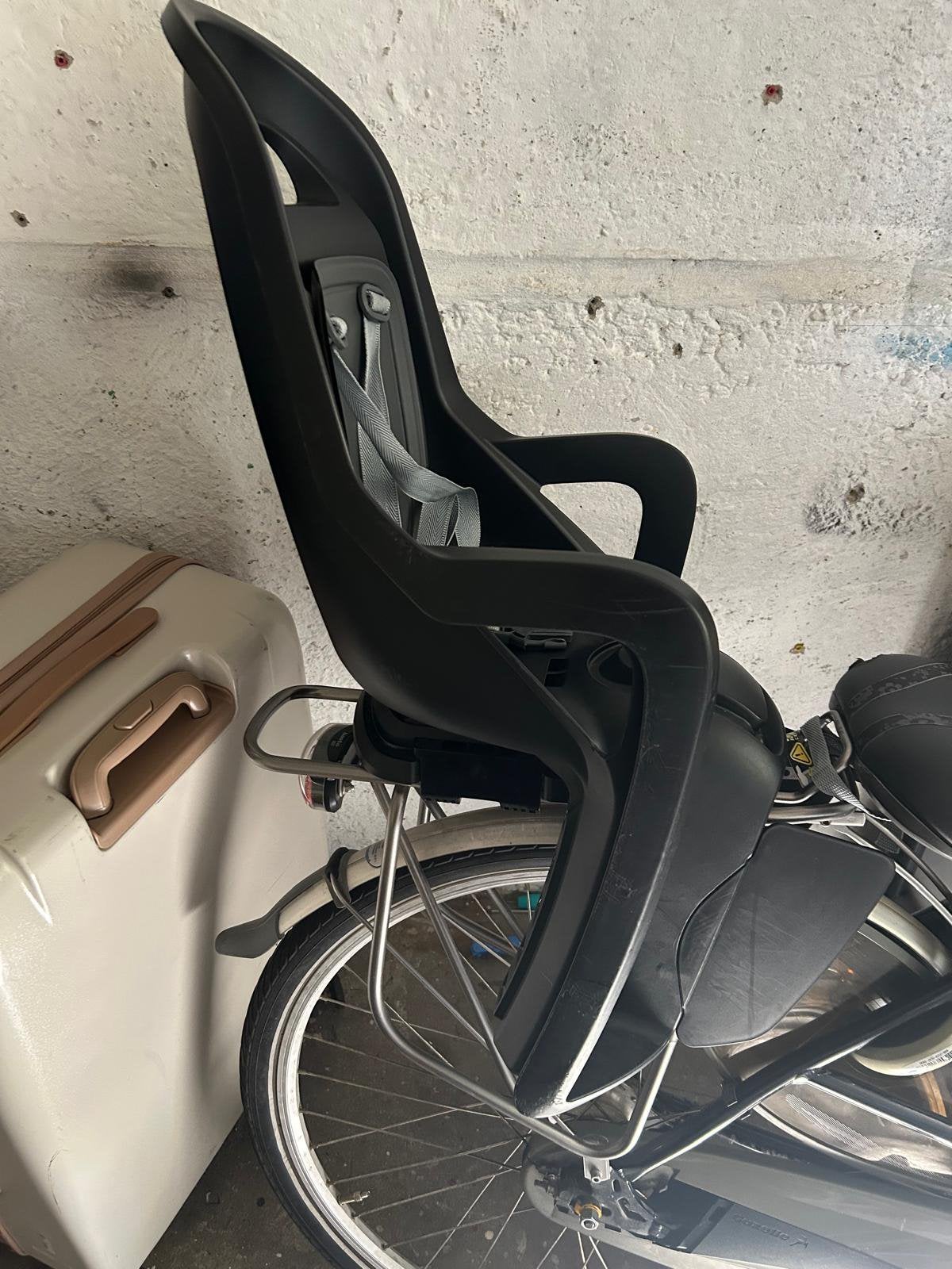 Fiets kinderstoeltje, Ophalen, Zo goed als nieuw