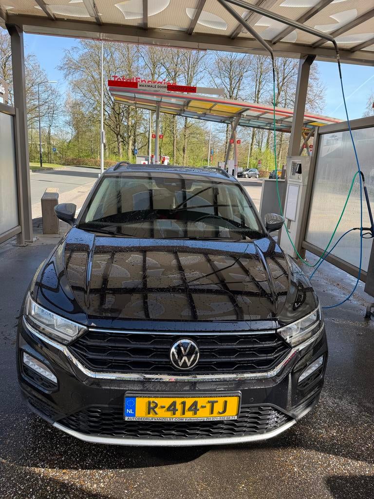 Volkswagen T-Roc 1.5 TSI 150pk Zwart full option, 1254 kg, 1498 cc, 4 cilinders, Zwart