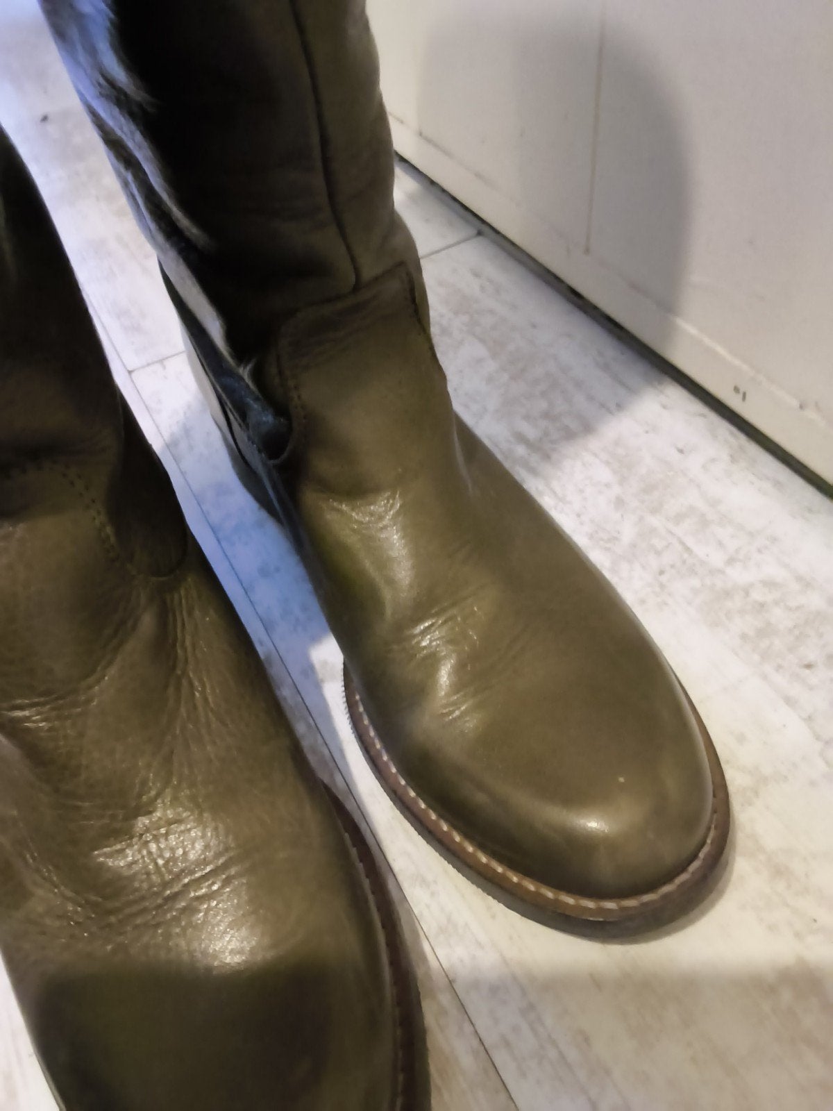 mooie lerenlaarzen olijfgroen, Kleding | Dames, Hoge laarzen, Verzenden, Zo goed als nieuw, Post xchange