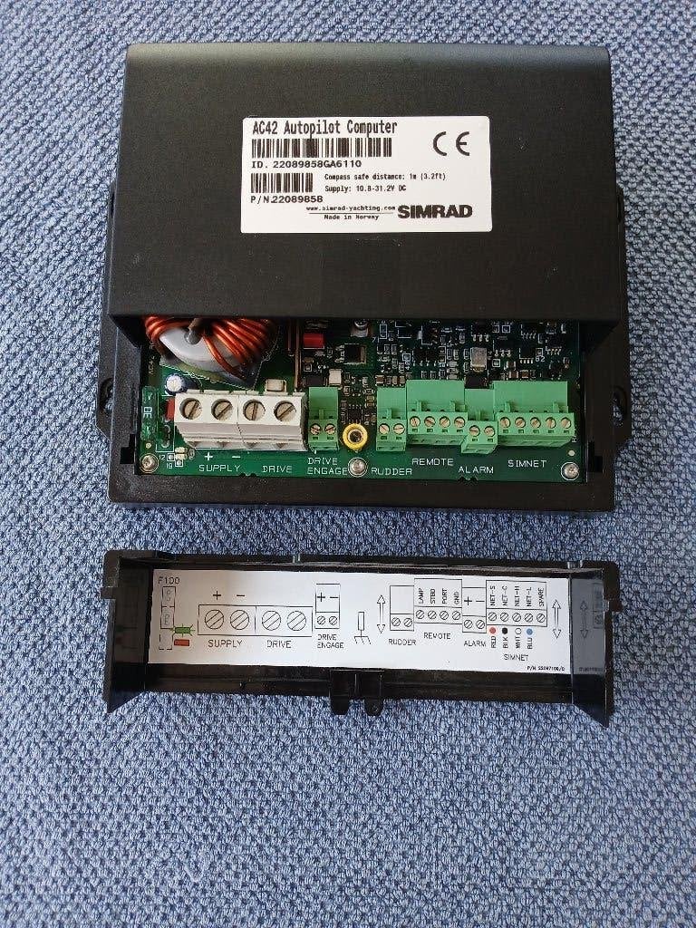 Simrad AC42 autopilot computer, stuurautomaat, Watersport en Boten, Navigatiemiddelen en Scheepselektronica, Ophalen of Verzenden