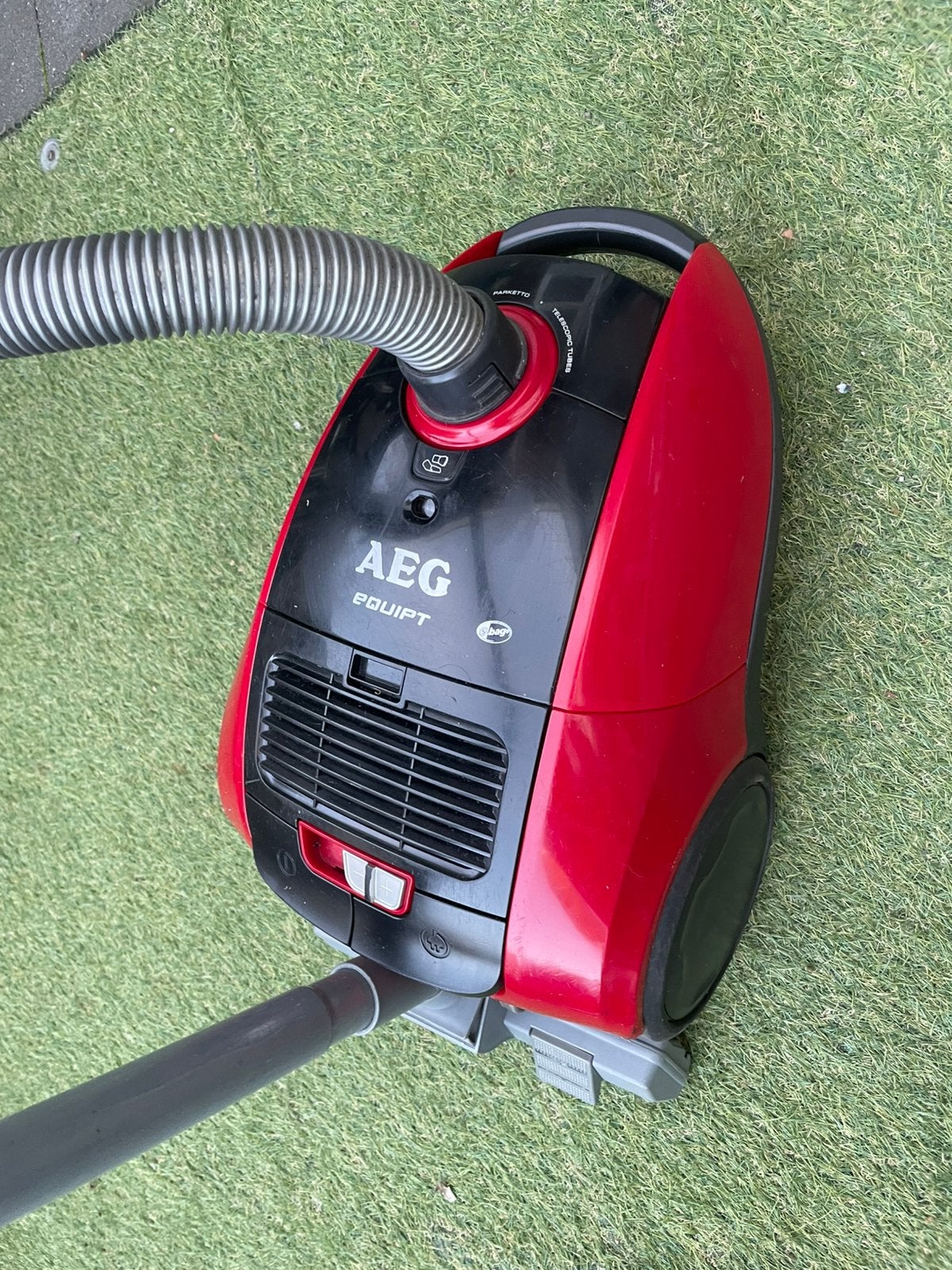 Aeg stofzuiger +4 nieuwe stofzuiger zaken, Ophalen, Gebruikt