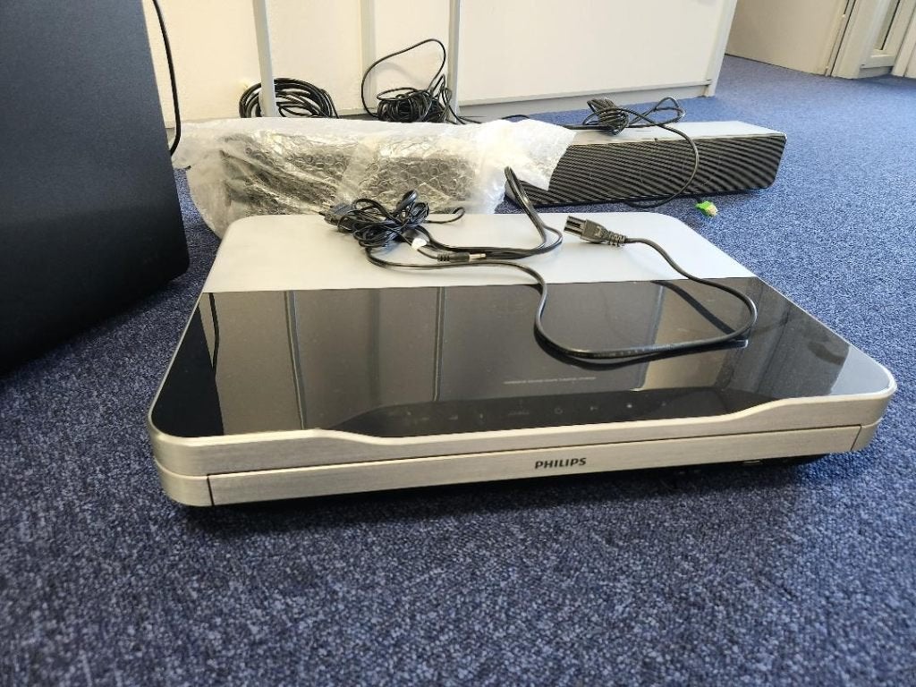 Philips Home Cinema Set, Ophalen, Philips, Blu-ray-speler, 70 watt of meer