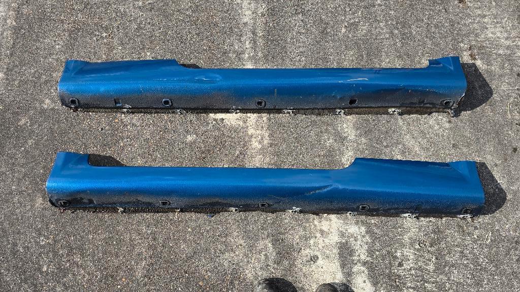 Audi TT 8N sideskirts origineel denim blue, Ophalen, Gebruikt, Audi, Bumper