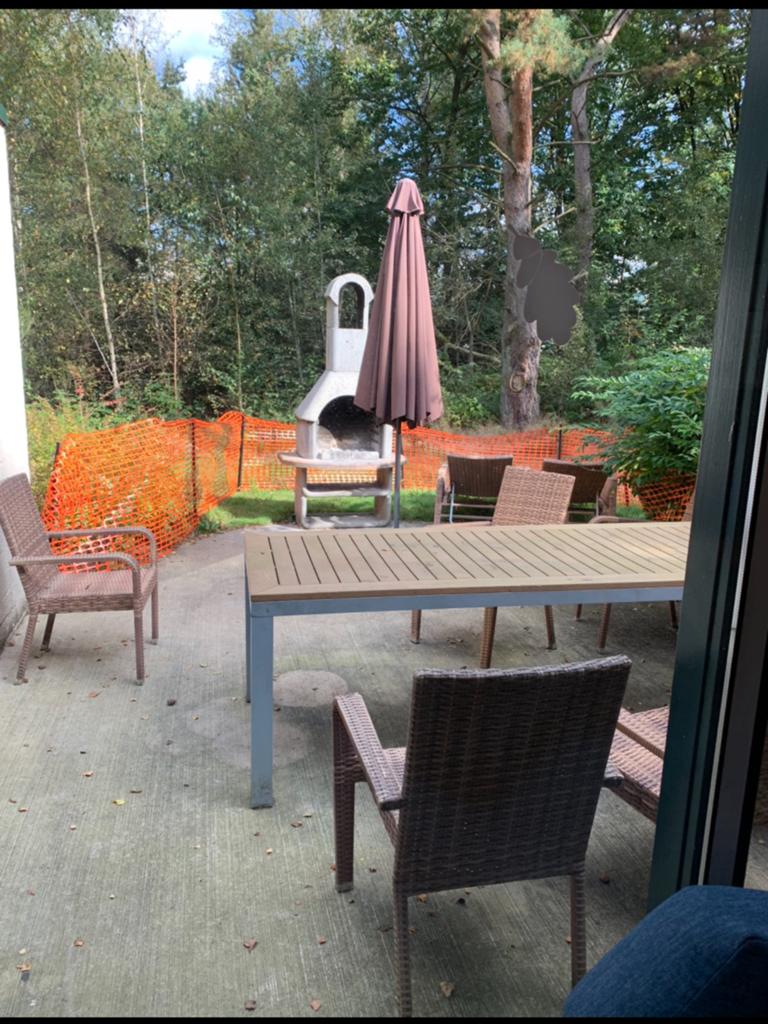 Oranje veiligheidshek met 10 palen.  (20 meter lang), Ophalen of Verzenden, Zo goed als nieuw