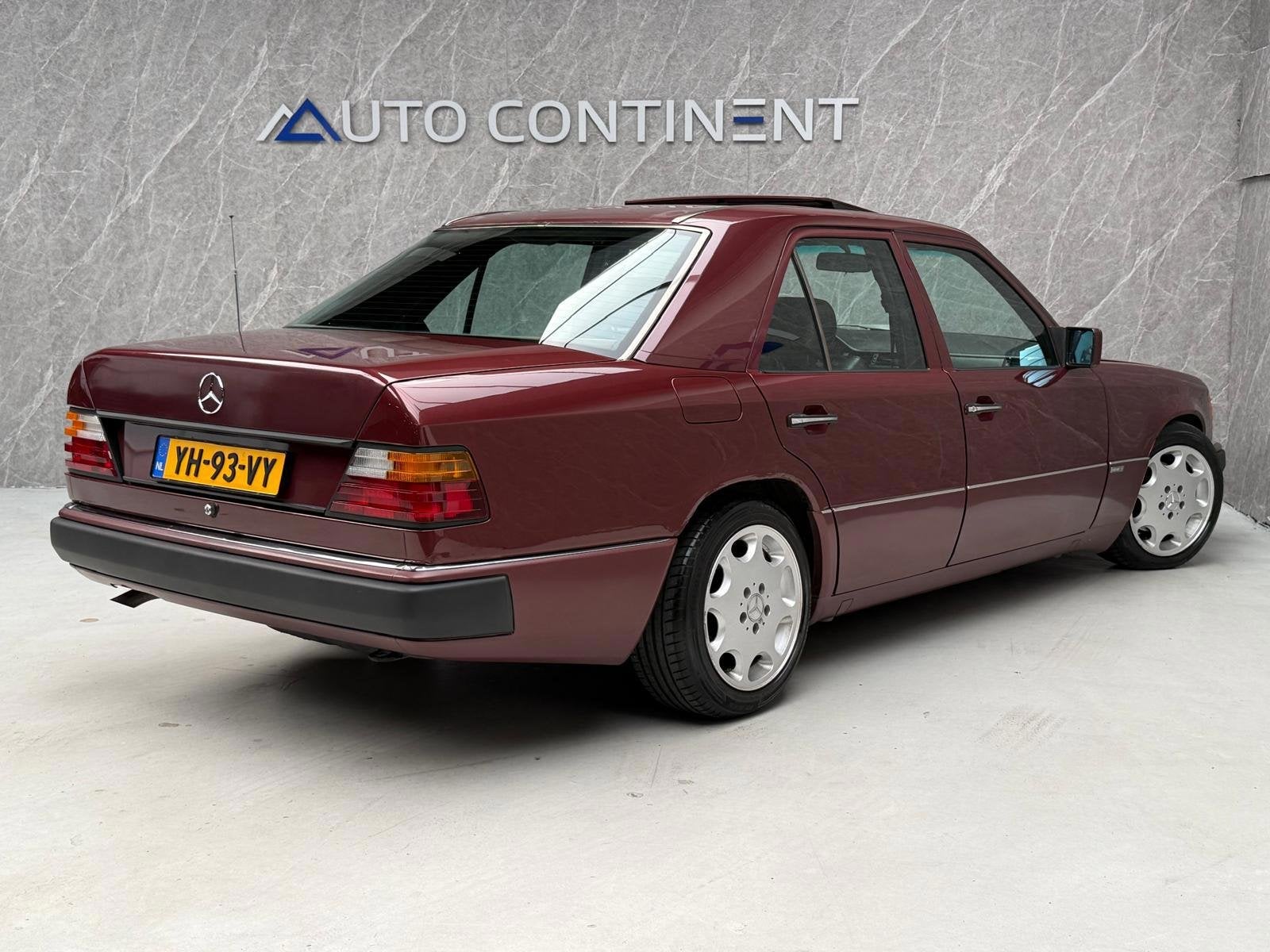 Mercedes-Benz 200-500 (W124) 230 E / AUT / NAP / APK, Automaat, Gebruikt, Zwart, 4 cilinders