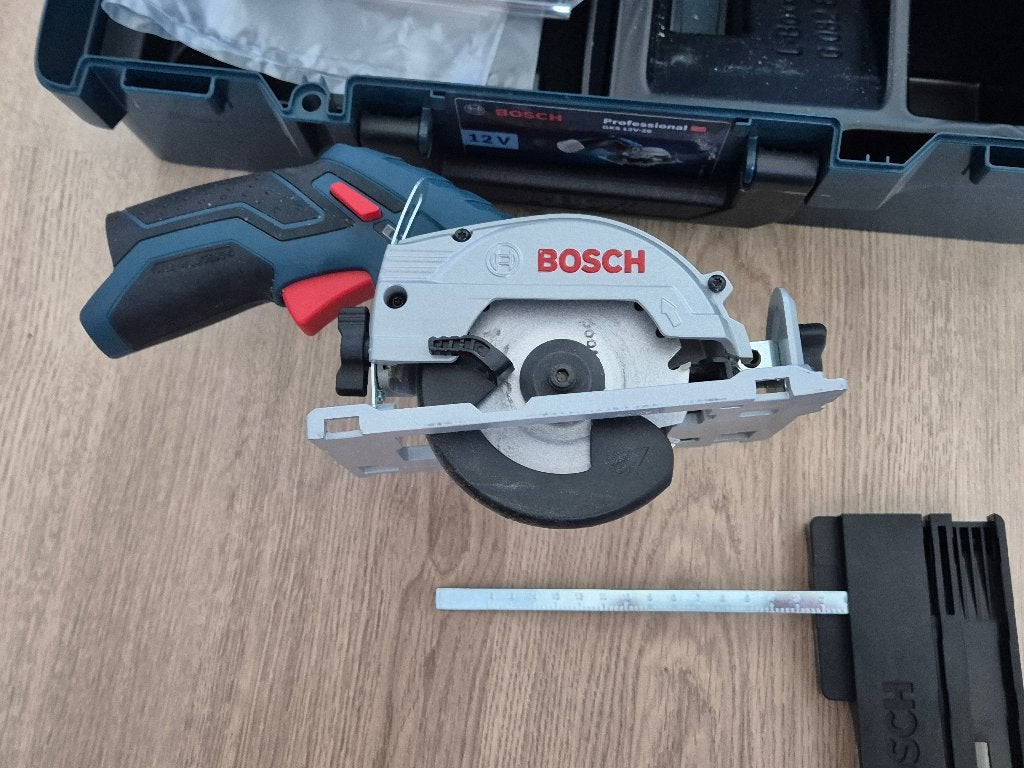 Bosch GKS 12V-26 in L-boxx nieuwstaat, Minder dan 30 mm, Cirkelzaag, Ophalen of Verzenden, Zo goed als nieuw