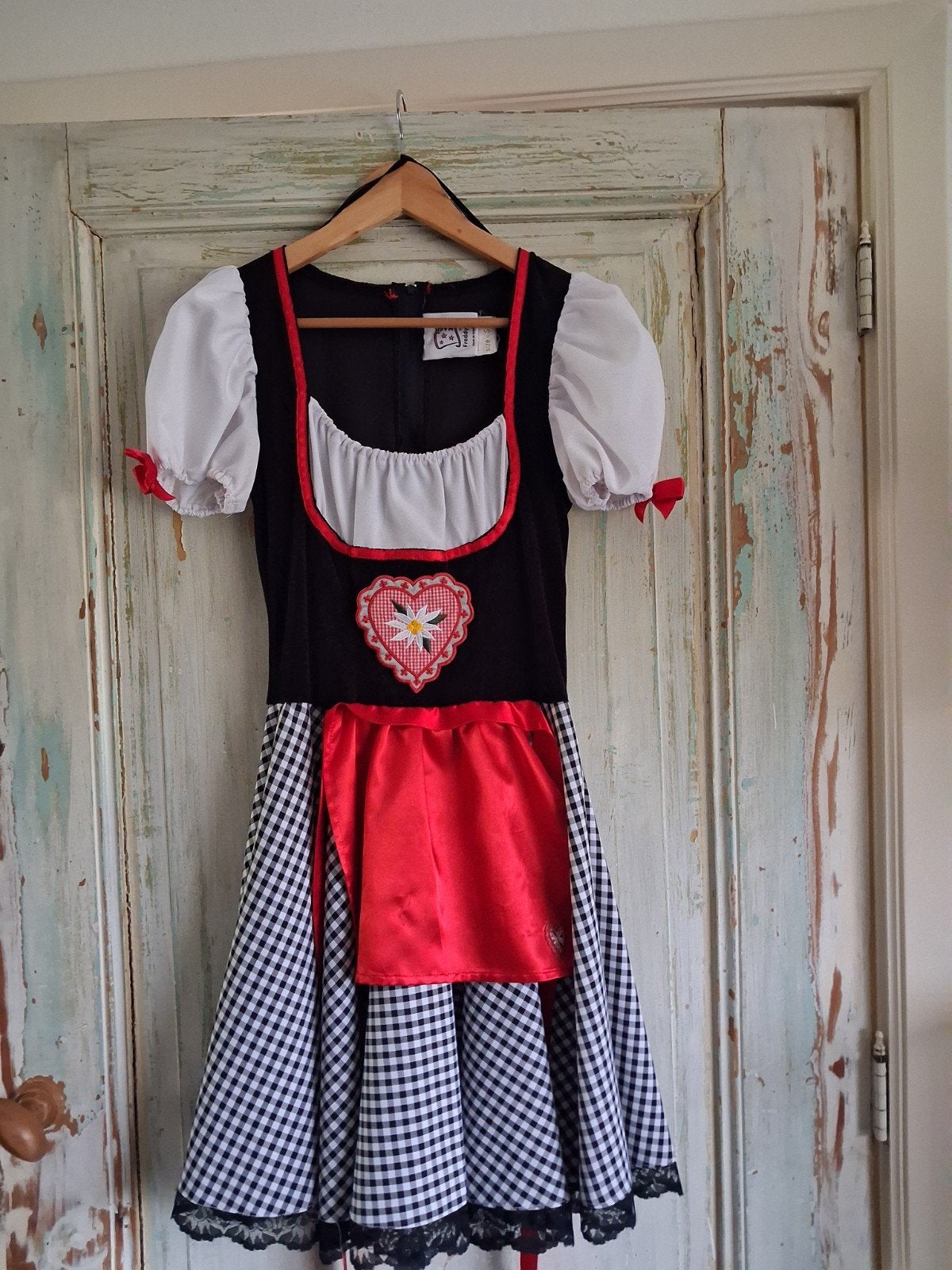 diverse carnaval kleding, Kleding | Dames, Carnavalskleding en Feestkleding, Ophalen, Zo goed als nieuw, Maat 38/40 (M), Carnaval