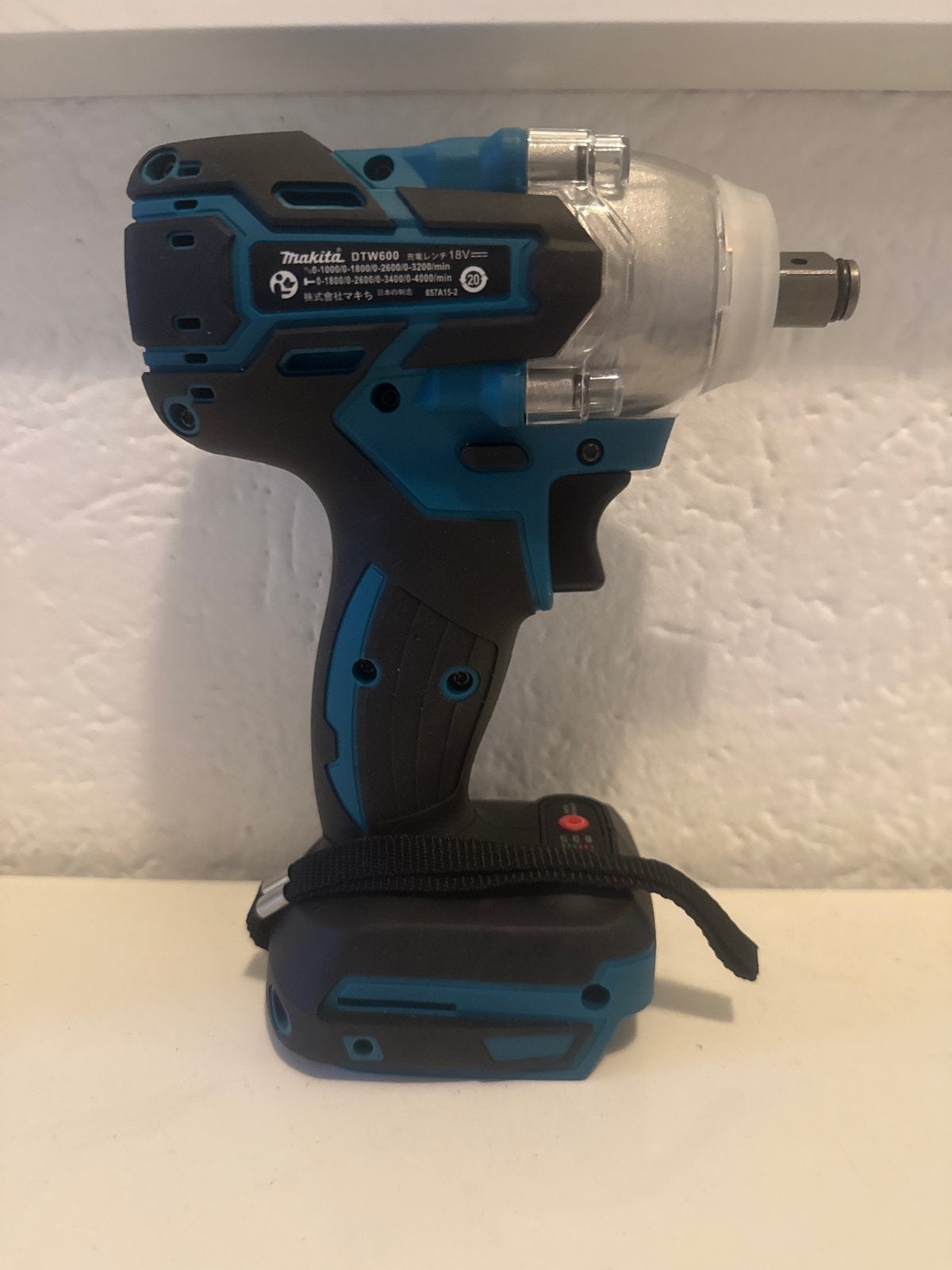 Makita DTW600 Accu Slagmoersleutel 18V nieuw, 600 watt of meer, Variabele snelheid, Overige typen, Ophalen of Verzenden