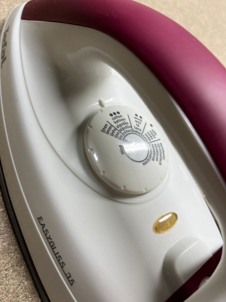 Tefal FS4030 Easygliss Strijkijzer - 1200W | DLS18453, GROUPE SEB NEDERLAND B.V., Strijkijzer met snoer, De Schutterij 27 3905 PK Veenendaal
