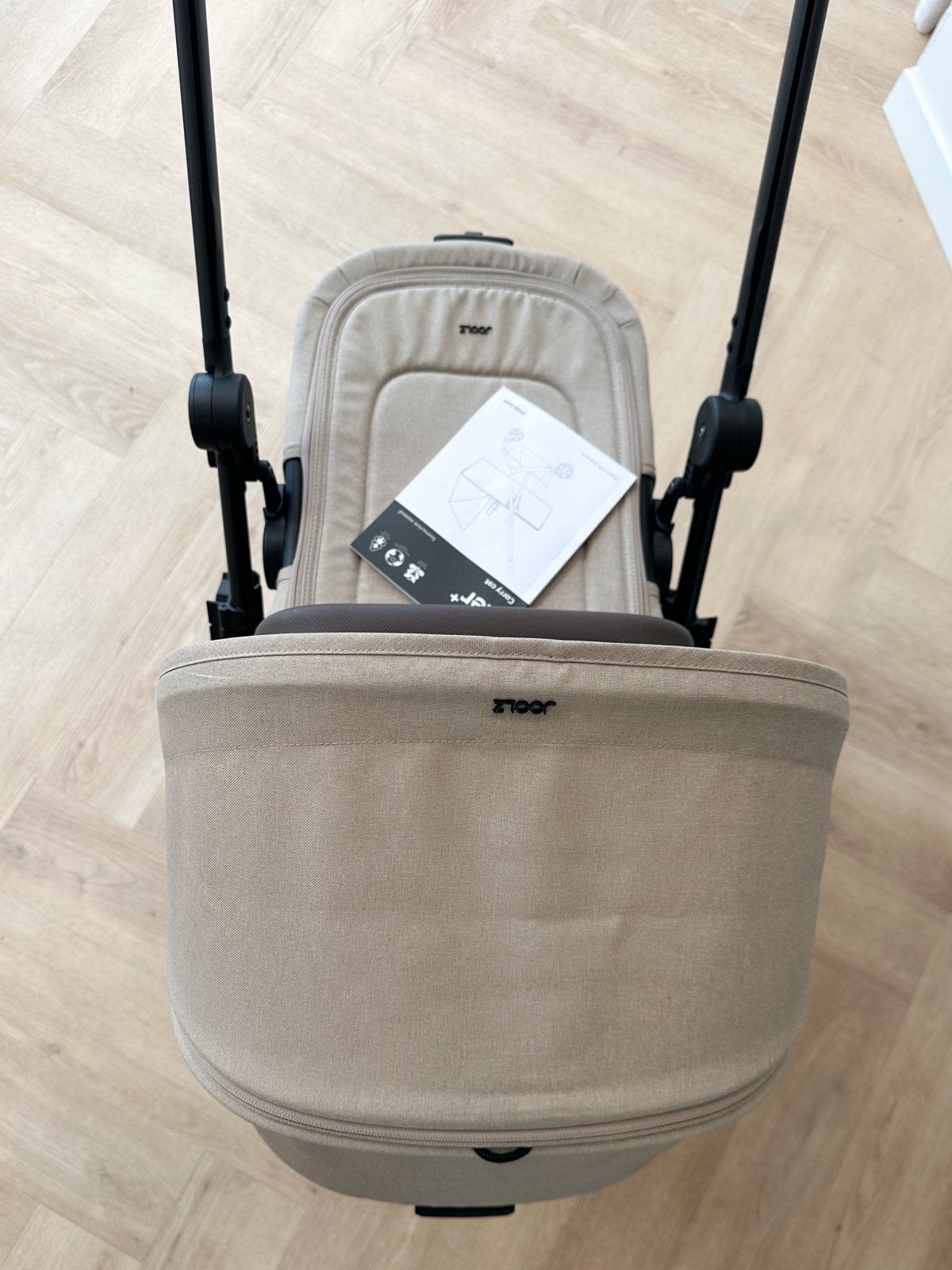 Joolz Aer Wieg - weinig gebruikt sandy taupe kleur, Gebruikt, Ophalen of Verzenden, Met reiswieg, Kinderwagen