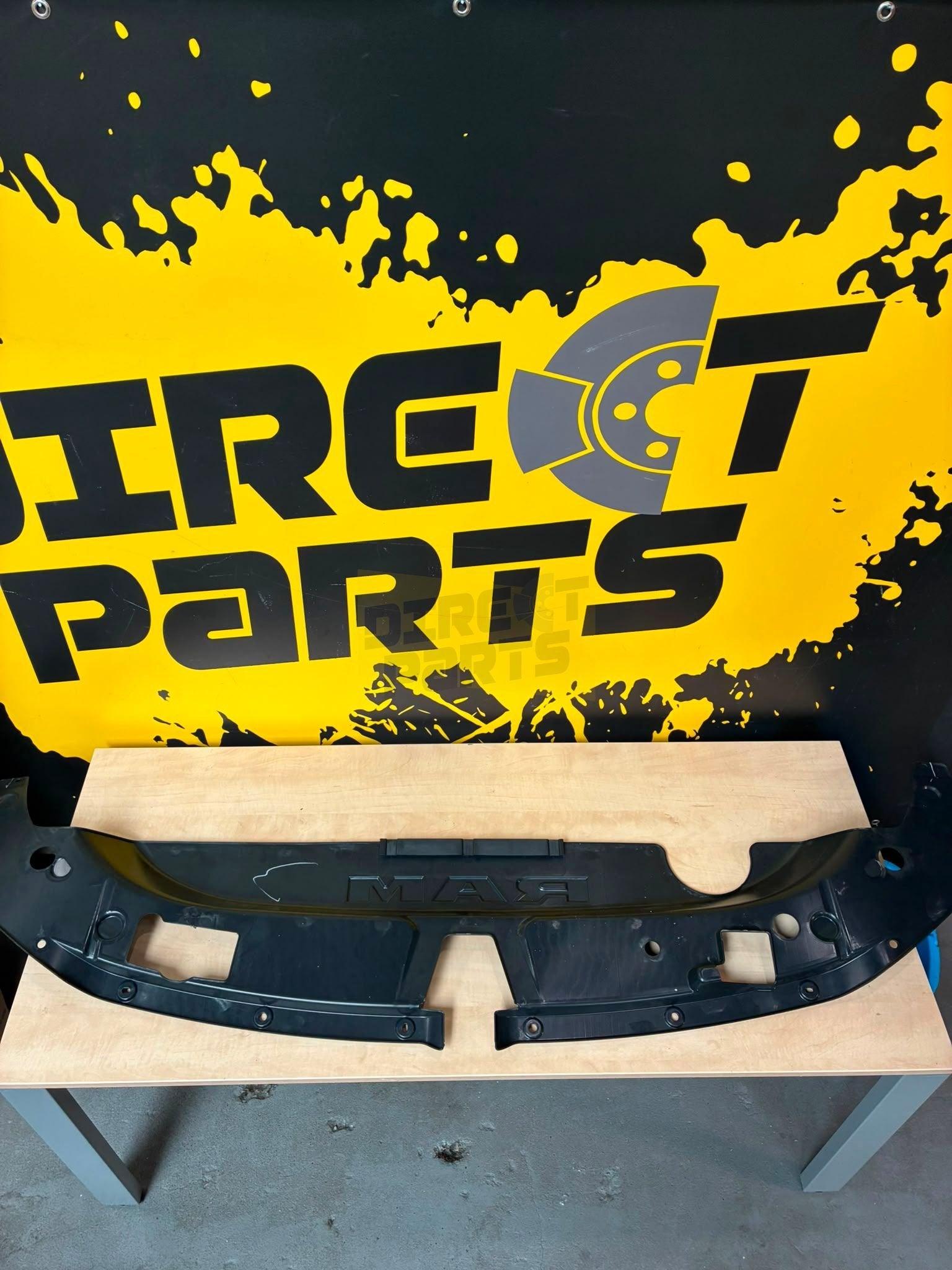 Dodge RAM (1/22->) Radiateur frontpaneel origineel! 68294551, -, -, Nieuw, Ophalen of Verzenden