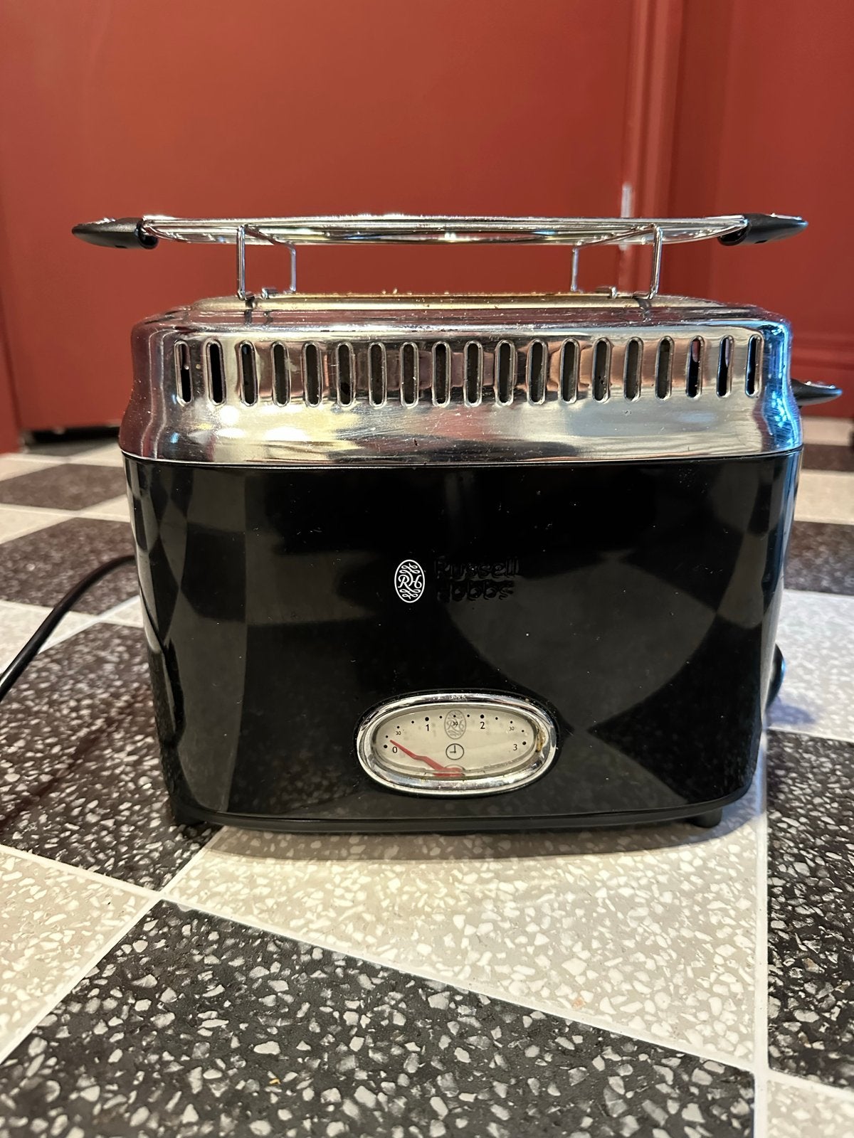Russell Hobbs Retro Stijl Broodrooster Zwart, Witgoed en Apparatuur, Broodroosters, Ophalen, Gebruikt, Uitneembare kruimellade