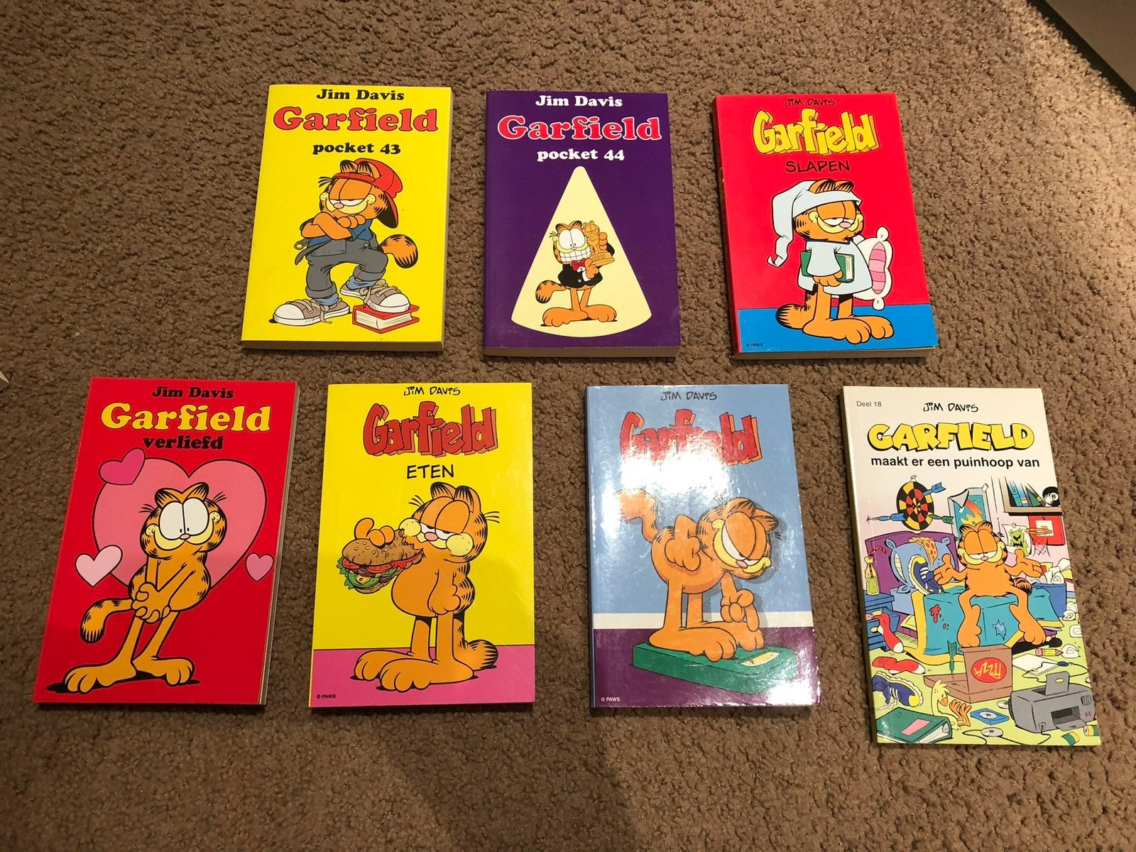 Boeken Garfield en Donald Duck, Meerdere stripboeken, Ophalen of Verzenden, Zo goed als nieuw