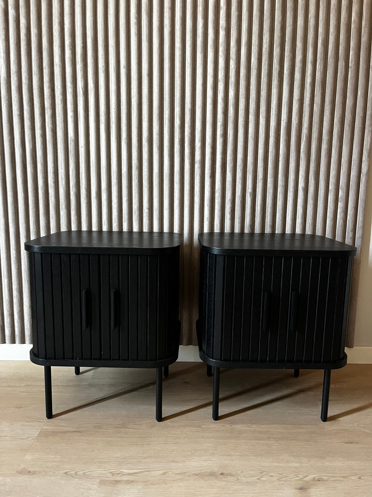 2 nachtkastjes van Lumz, Ophalen, Zo goed als nieuw, Minder dan 45 cm, Minder dan 55 cm