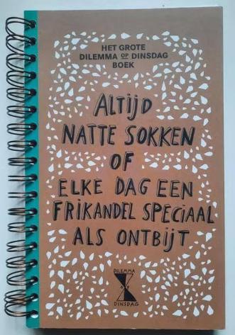 Het grote dilemma op dinsdag boek 9789020679496, Ophalen of Verzenden, Zo goed als nieuw