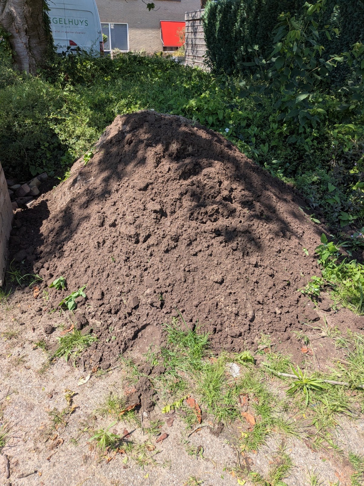 Zwarte grond - GRATIS, Tuin en Terras, Ophalen, Tuinaarde