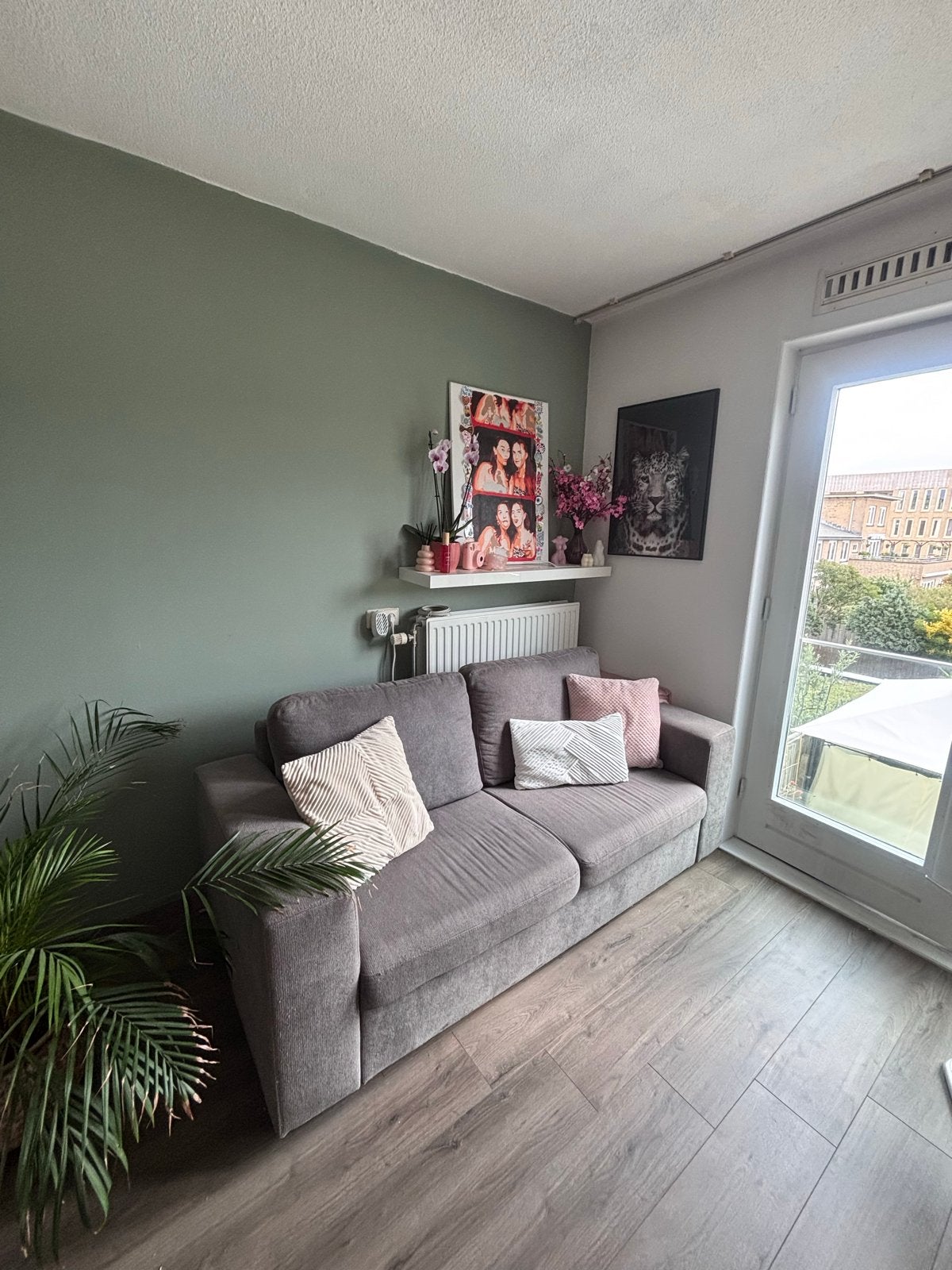 Comfortabele grijze tweepersoonsbank, Huis en Inrichting, Ophalen, Gebruikt, 150 tot 200 cm, Tweepersoons