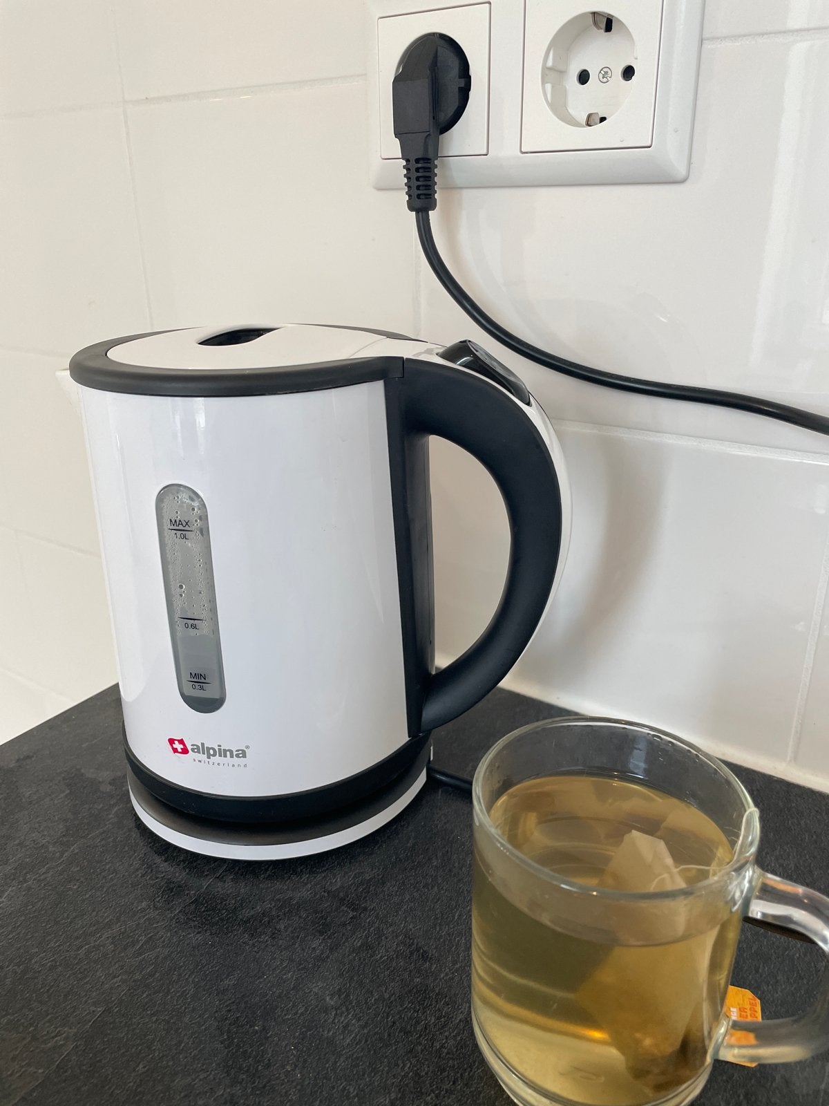 Alpina waterkoker - Zo goed als nieuw, 1 tot 2 liter, Ophalen of Verzenden, Zo goed als nieuw