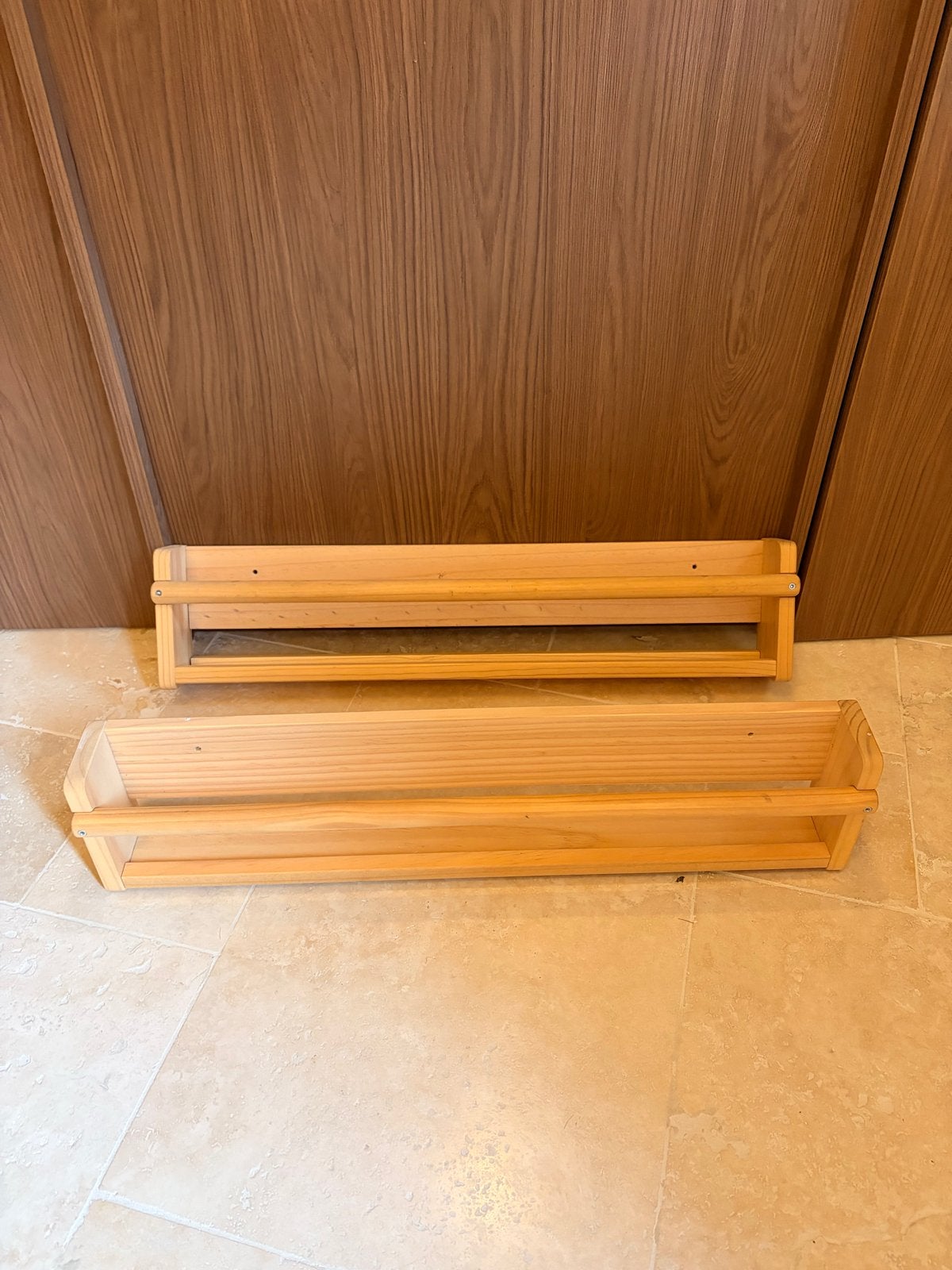 Twee IKEA Flisat boekenkasten, Ophalen, Met plank(en), Gebruikt, 50 tot 100 cm
