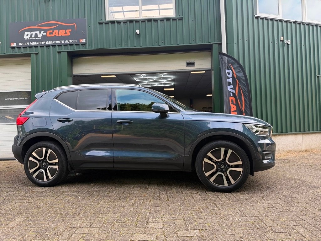 Volvo XC40 1.5 T3 Inscription Panorama leder 19 inch, 1525 kg, Gebruikt, 163 pk, Bedrijf