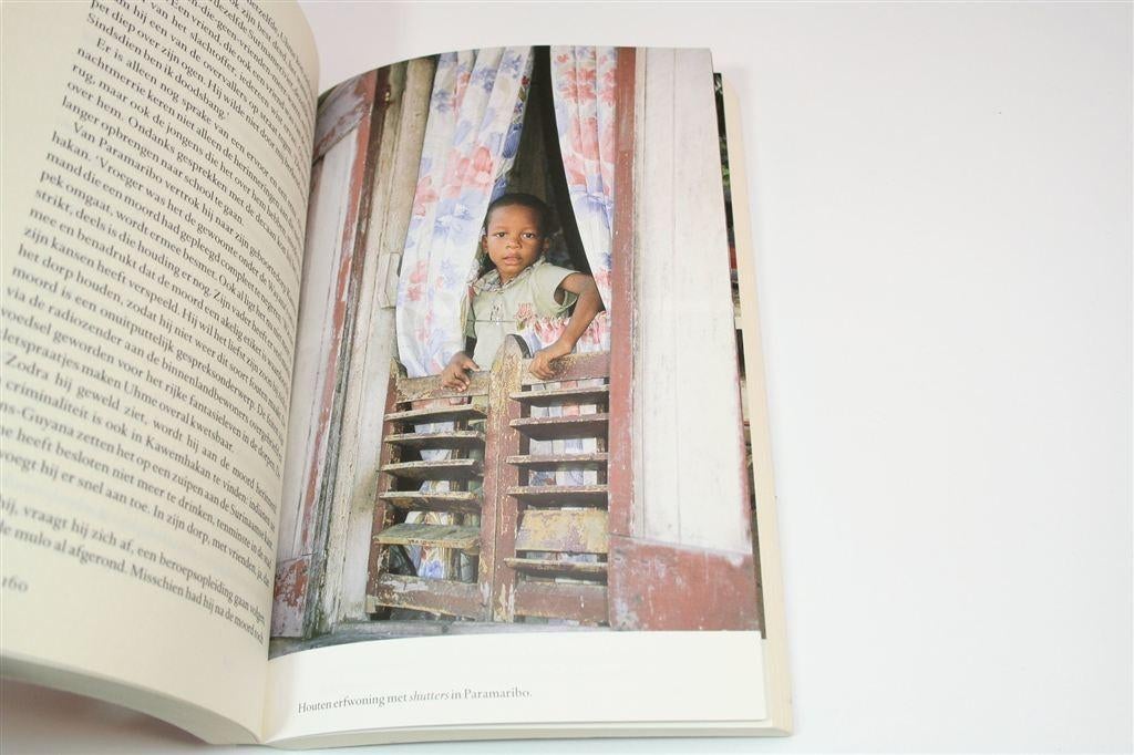 De Groeten aan de Koningin — Reis door Suriname, Boeken, Ophalen of Verzenden, Zo goed als nieuw