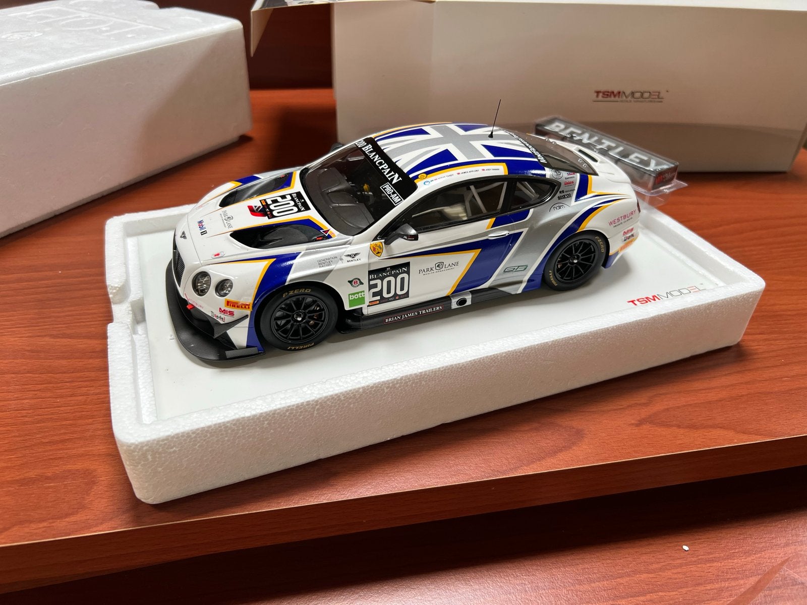 Bentley GT3 TSM 1:18 Blancpain Series 2014 in nieuwstaat, Ophalen of Verzenden, Zo goed als nieuw, Auto, Overige merken