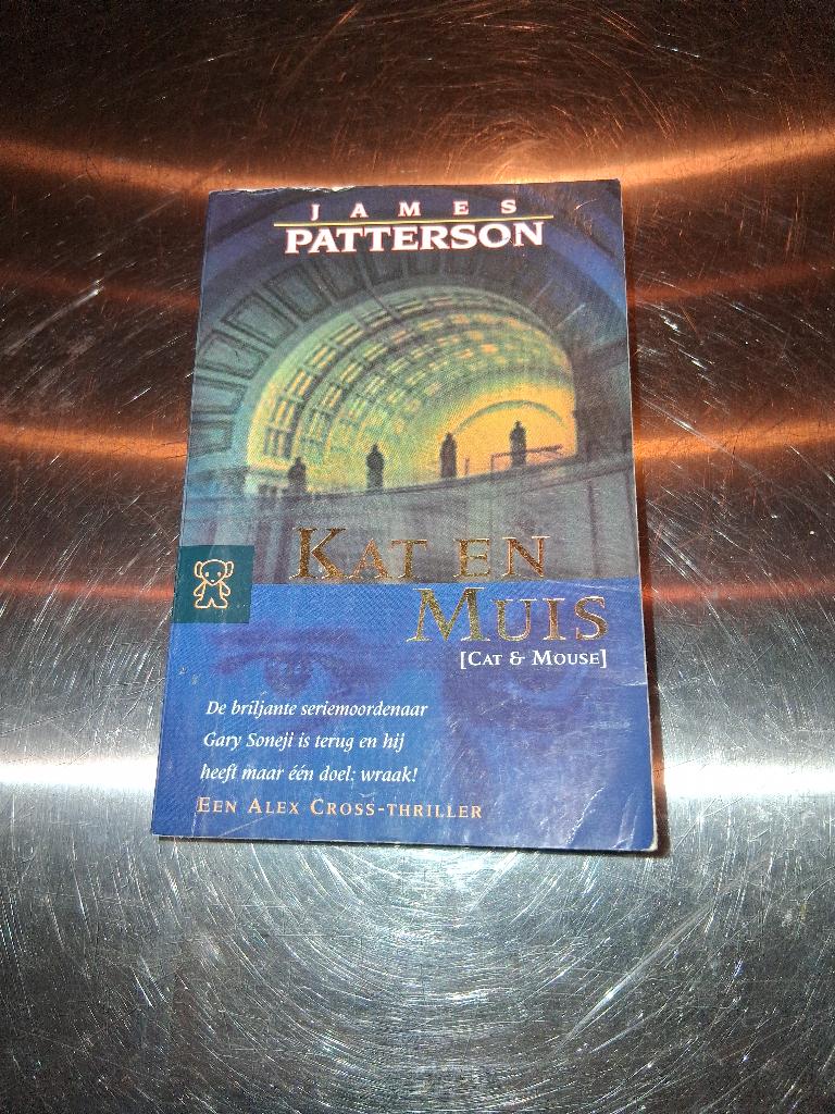 James patterson kat en muis, Ophalen of Verzenden, Zo goed als nieuw
