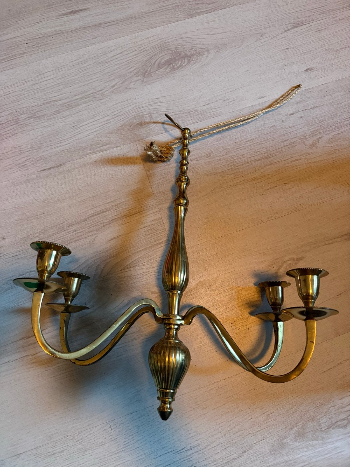 Vintage Goudkleurige Kroonluchter met 4 Armen, Antiek en Kunst, Ophalen of Verzenden, Overige materialen