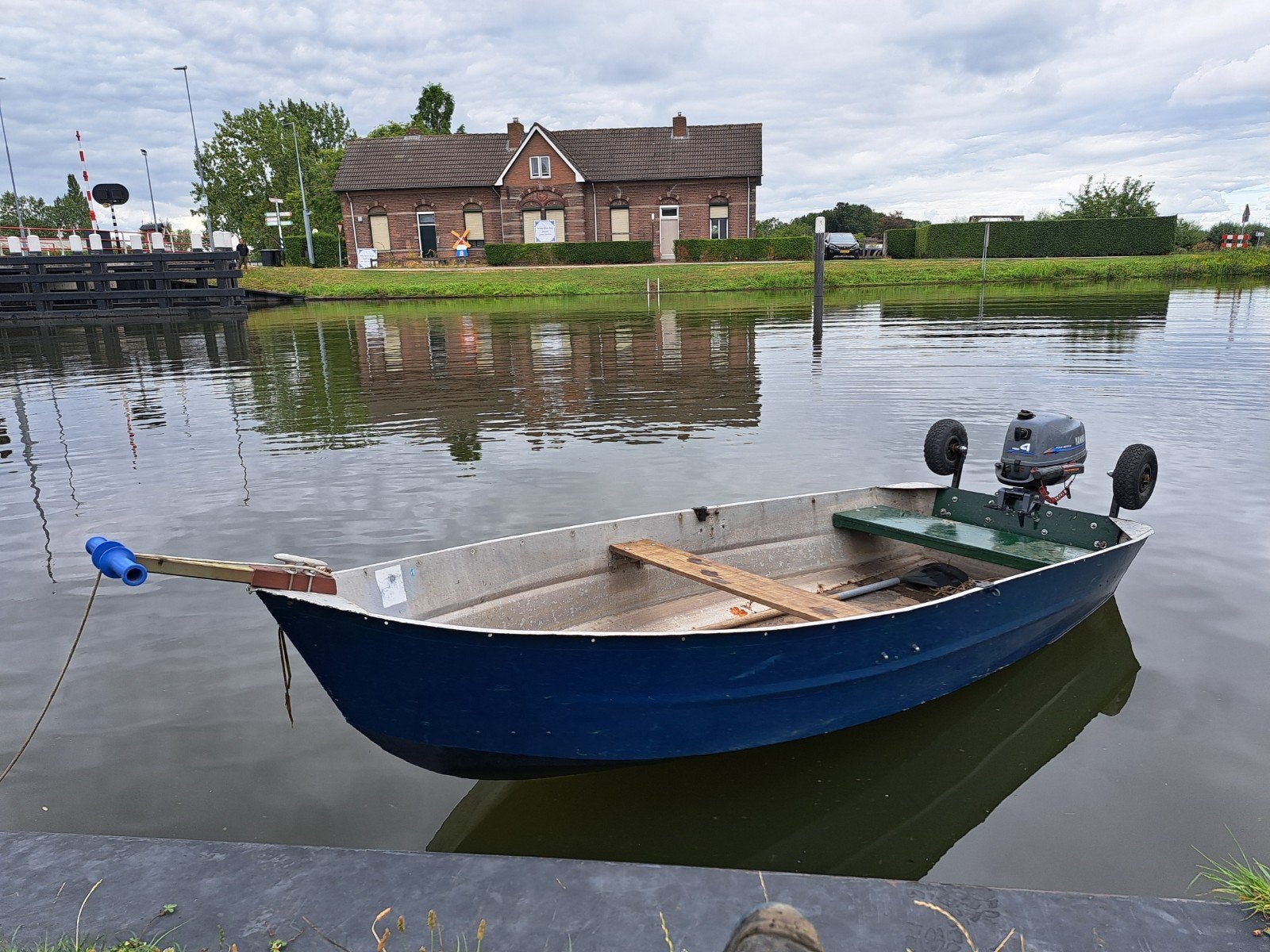 aluminium bootje visboot boot met 4 pk 4tact, Ophalen, Aluminium