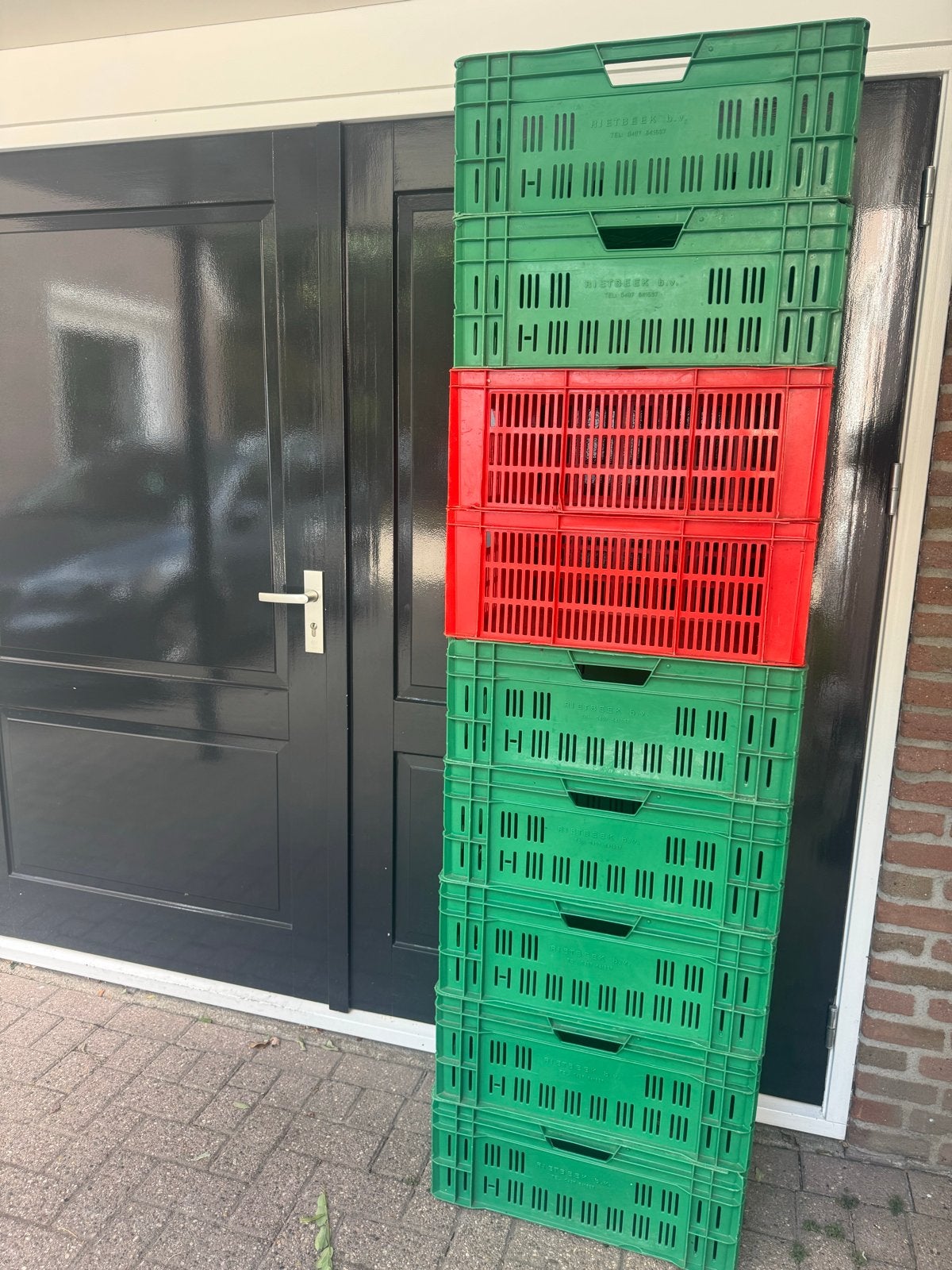 Stapelbare kratten - groen en rood, Gebruikt, 40 tot 60 cm, 50 tot 75 cm, Minder dan 35 cm