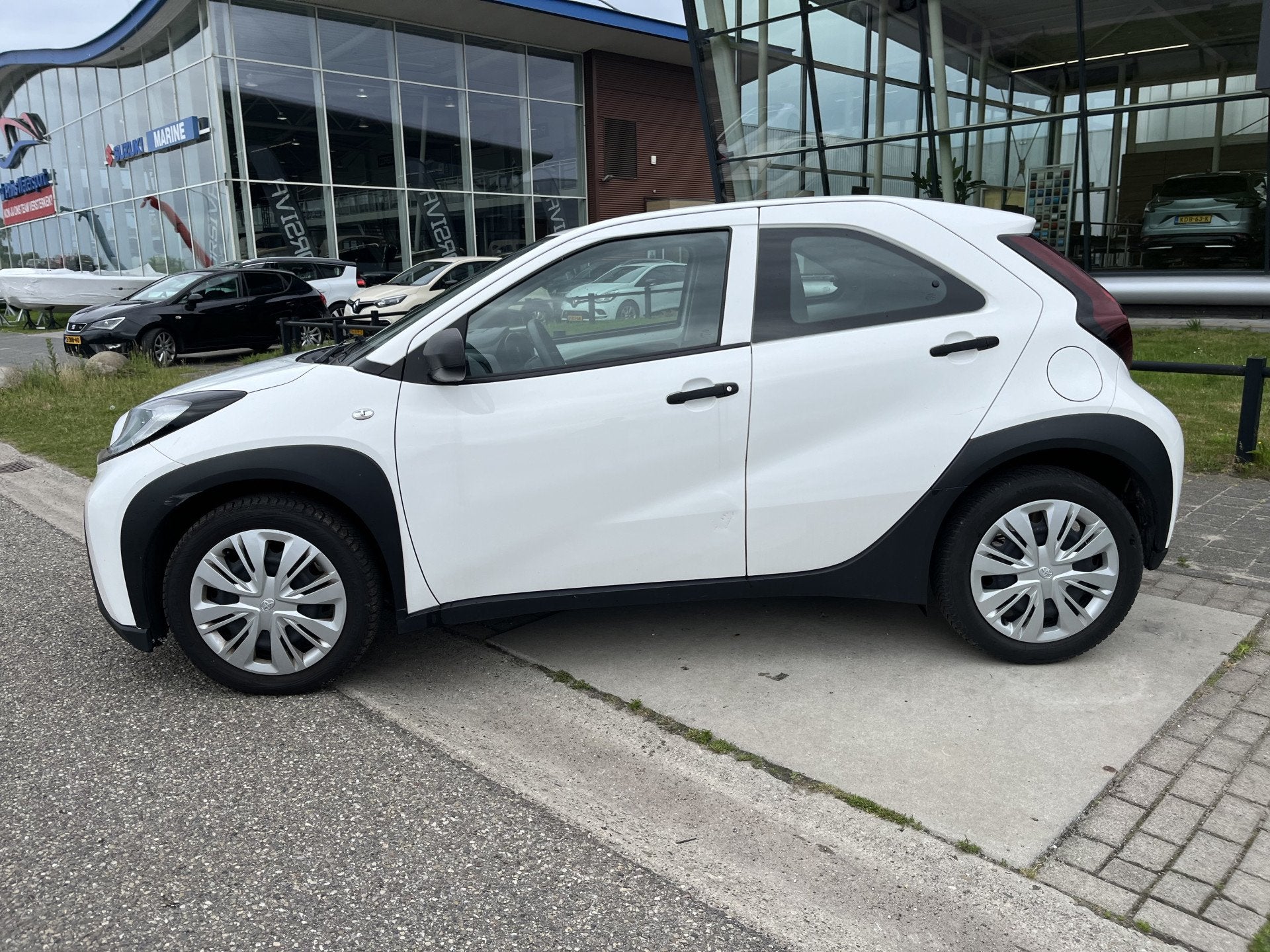 Toyota Aygo X 1.0 VVT-i MT / Airco / (bj 2023), Auto's, 12 maanden, Stof, Gebruikt, Start-stop-systeem