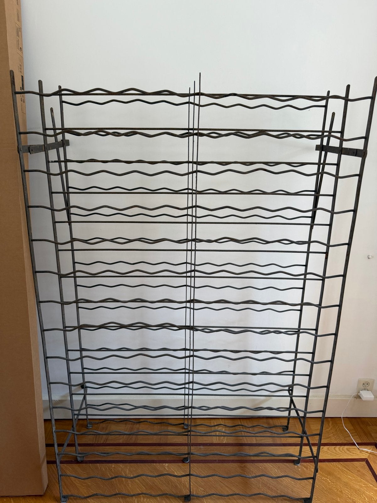 Groot metalen wijnrek, vintage, oorspronkelijk uit Frankrijk, Ophalen, Gebruikt, 25 flessen of meer, 75 – 100