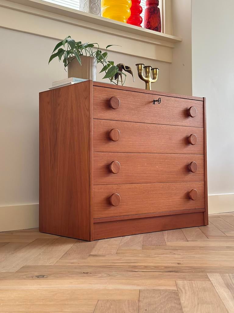 Vintage ladekast teak hout Deens jaren 50/60/70, Ophalen, 50 tot 100 cm, Zo goed als nieuw, 3 of 4 laden