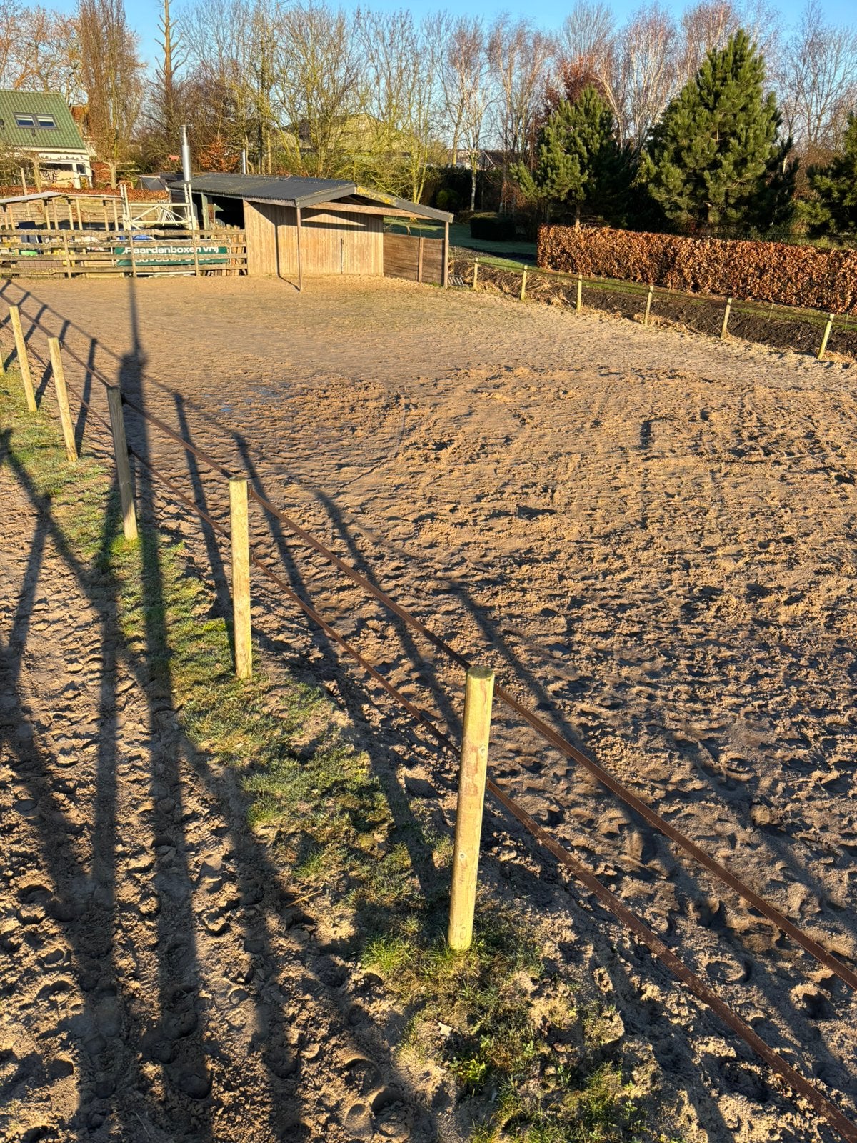 Privé stal Te huur, Stalling, 4 paarden of pony's of meer