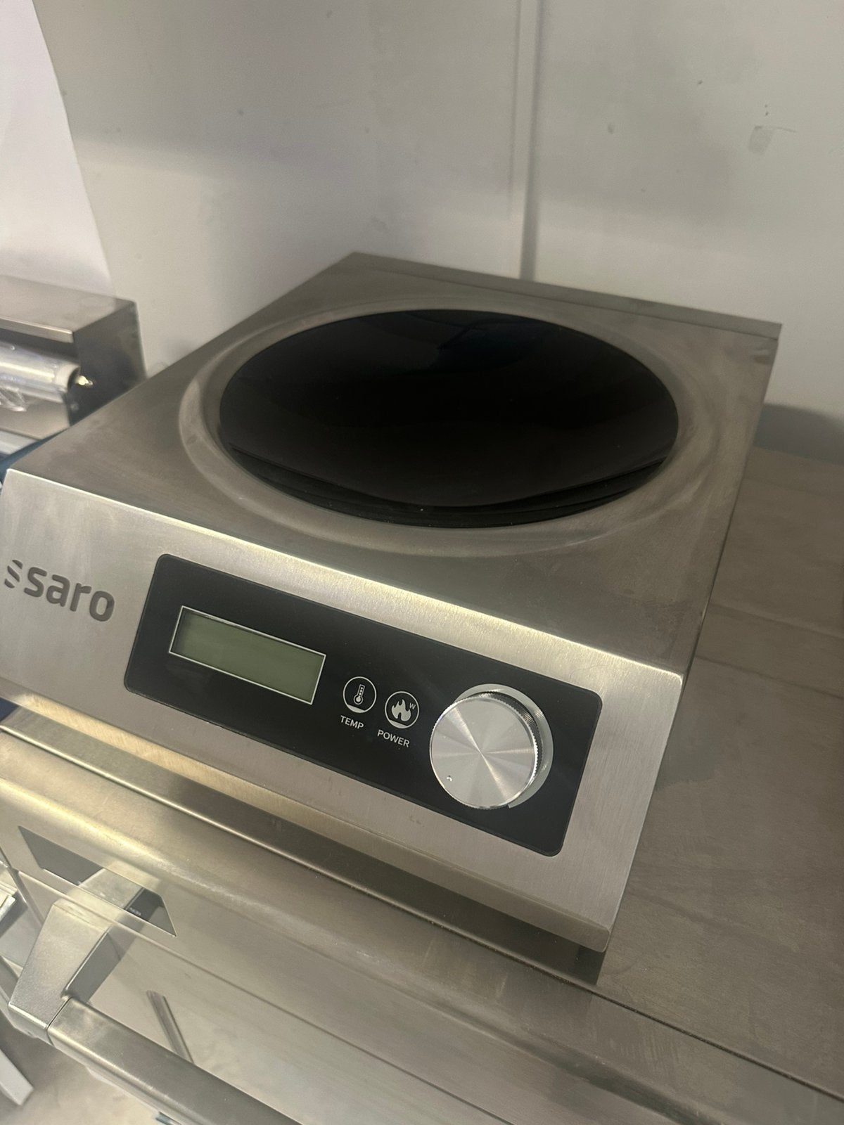 Saro inductie Wok Askan 220v, Witgoed en Apparatuur, Kookplaten, 3 kookzones of minder, Ophalen of Verzenden, Zo goed als nieuw