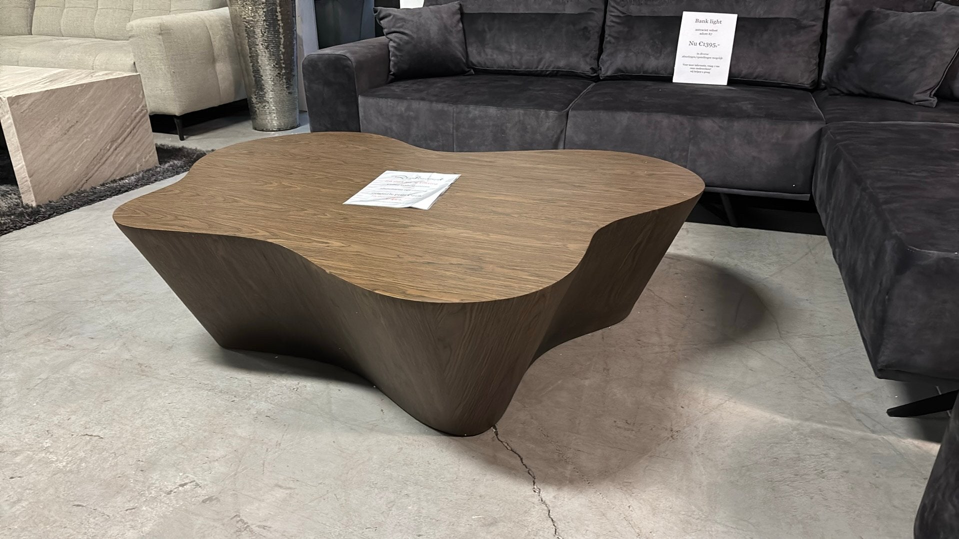 Salontafel Quintino Richmond Interiors Walnut, Huis en Inrichting, Tafels | Salontafels, Ophalen, 100 tot 150 cm, 50 tot 100 cm